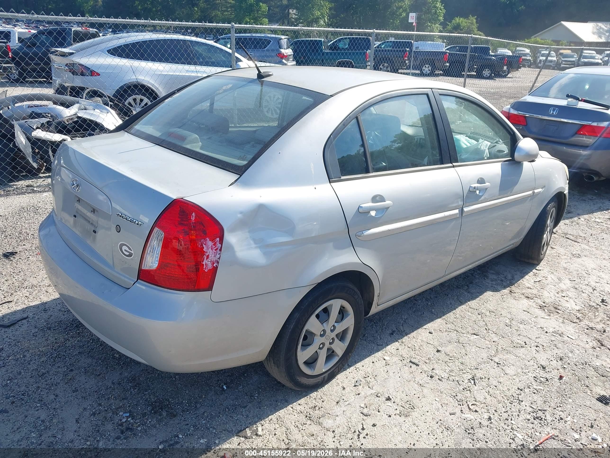 2009 Hyundai Accent Gls Серебряный vin: KMHCN46C89U319381