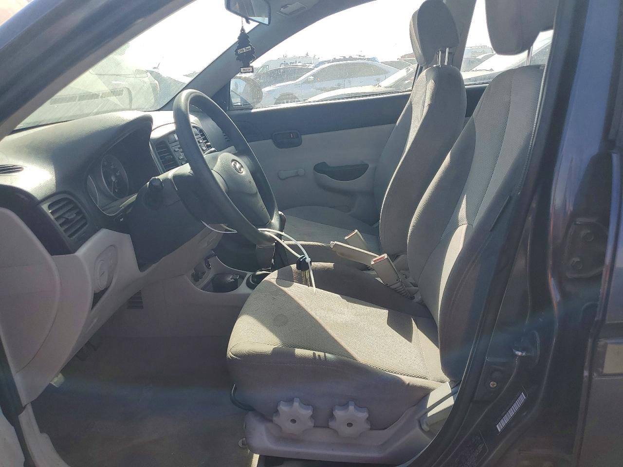 2007 Hyundai Accent Gls Серый vin: KMHCN46C97U141851