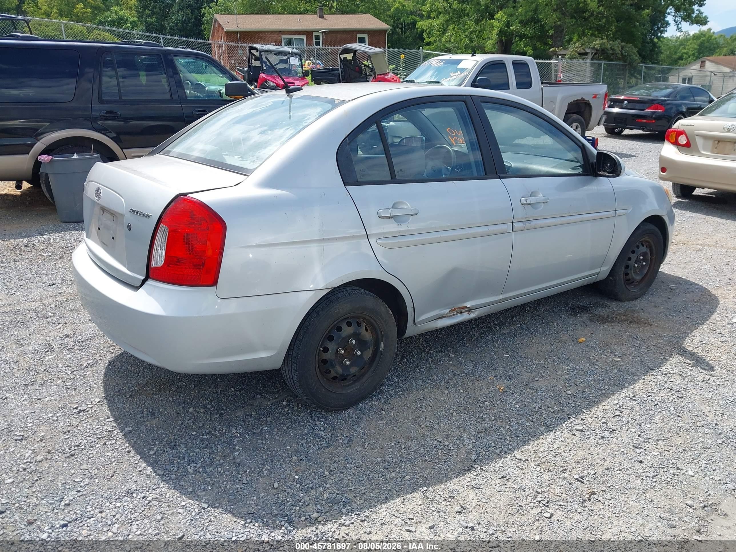 2008 Hyundai Accent Gls Серебряный vin: KMHCN46C98U258797