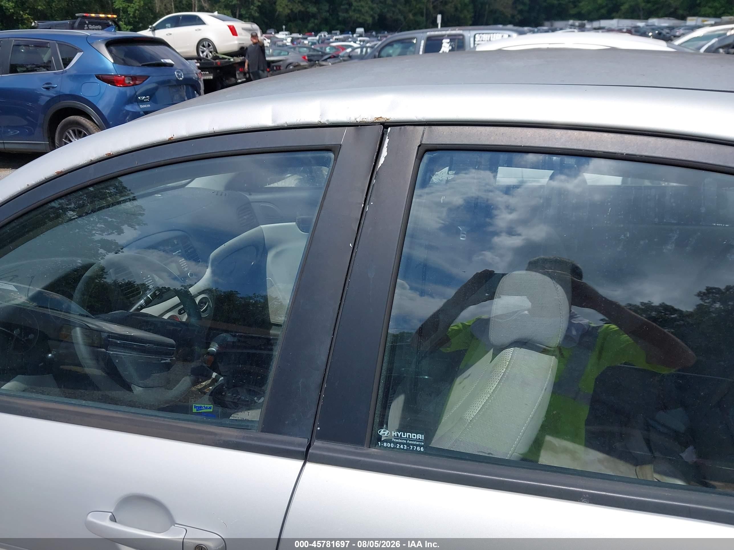2008 Hyundai Accent Gls Серебряный vin: KMHCN46C98U258797
