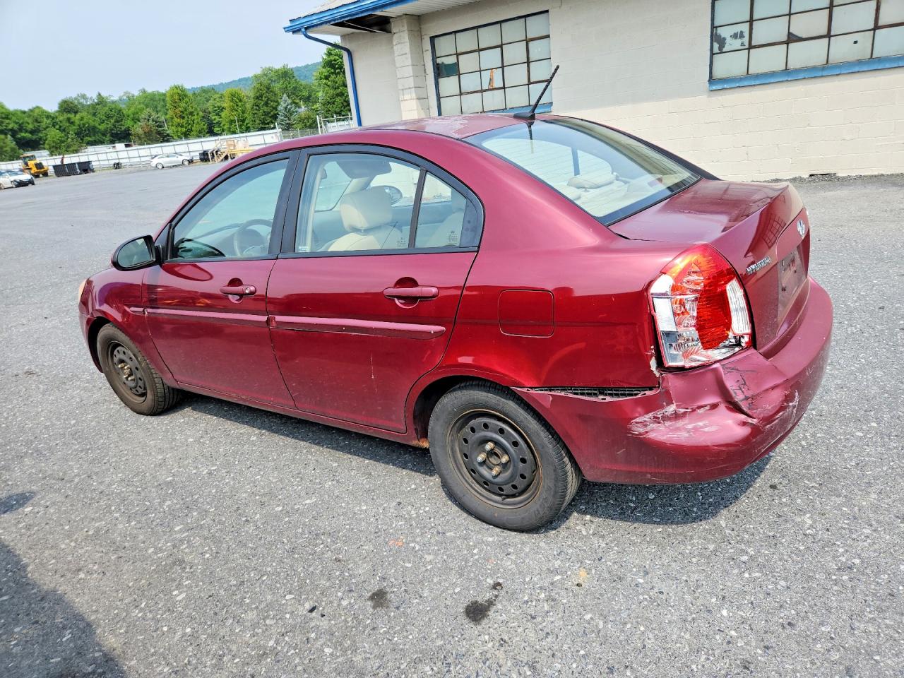 2009 Hyundai Accent Gls Красный vin: KMHCN46C99U320314