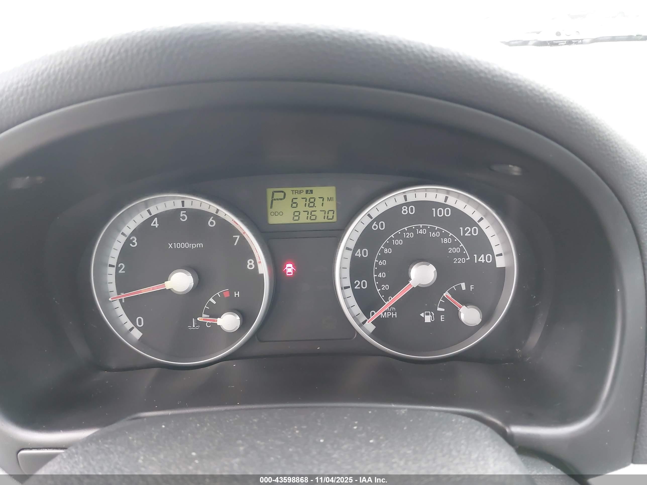 2008 Hyundai Accent Gls White vin: KMHCN46CX8U271073