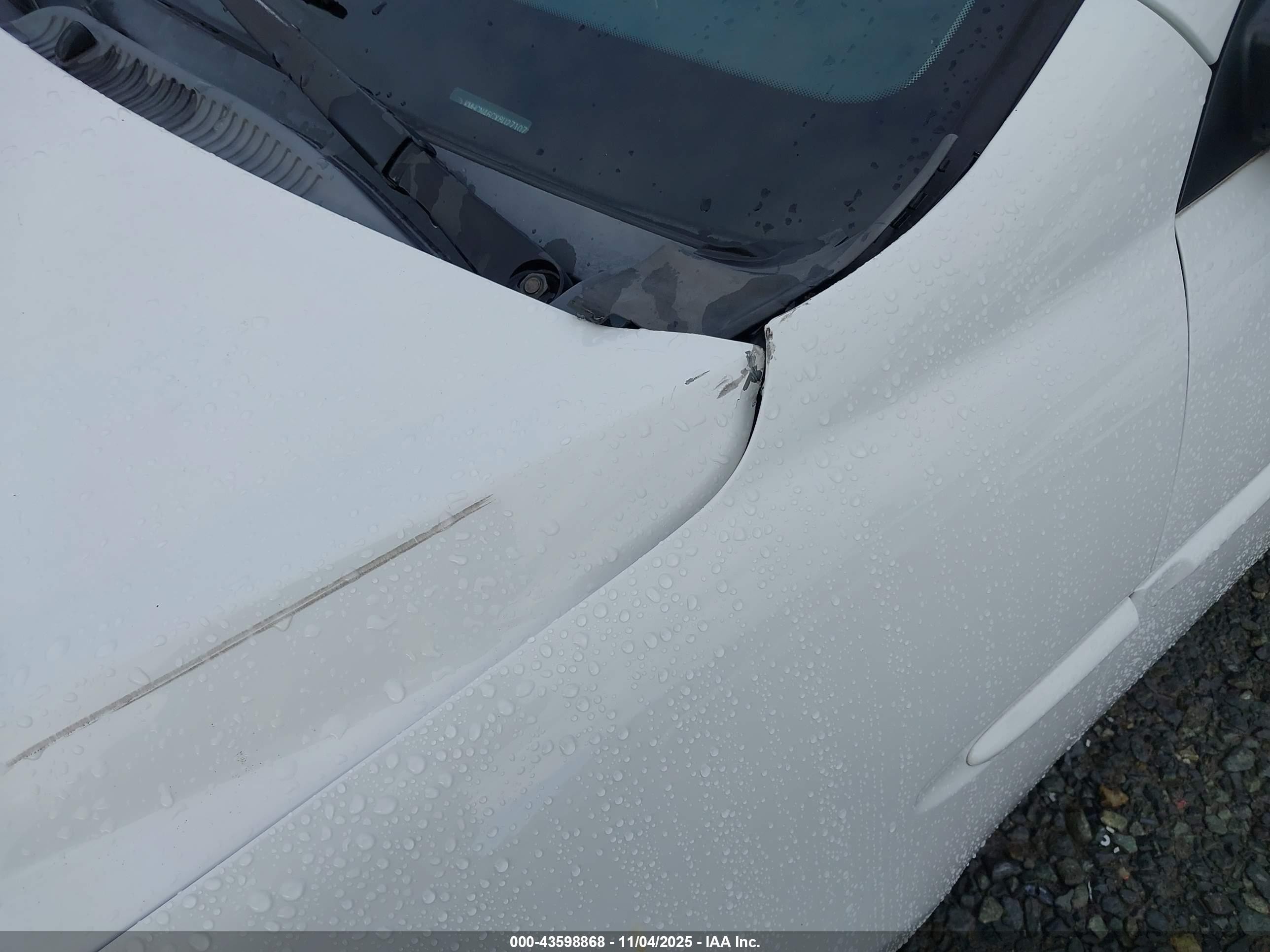 2008 Hyundai Accent Gls White vin: KMHCN46CX8U271073