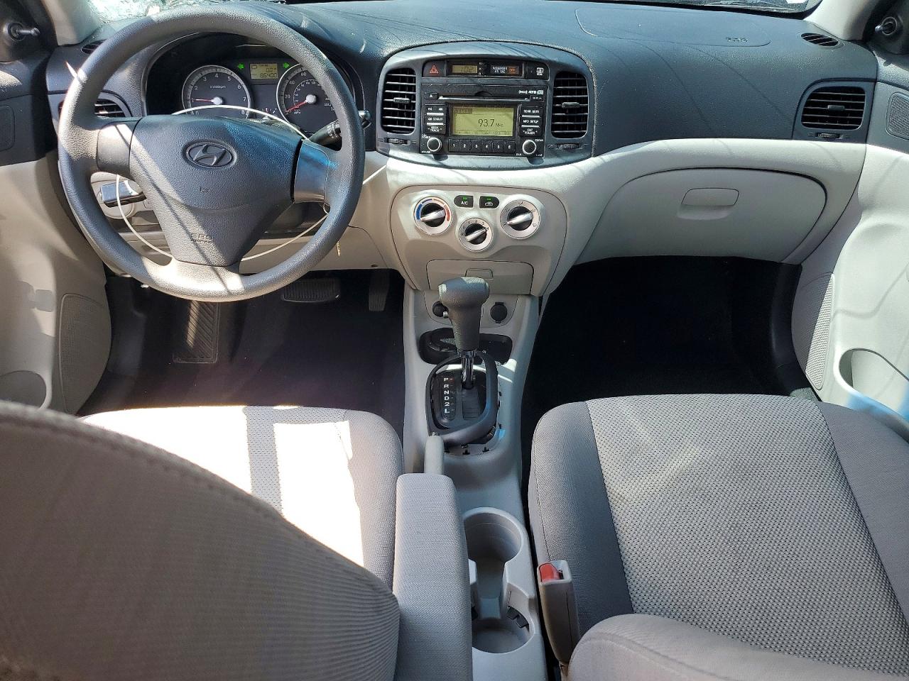 2009 Hyundai Accent Gls Gray vin: KMHCN46CX9U295018