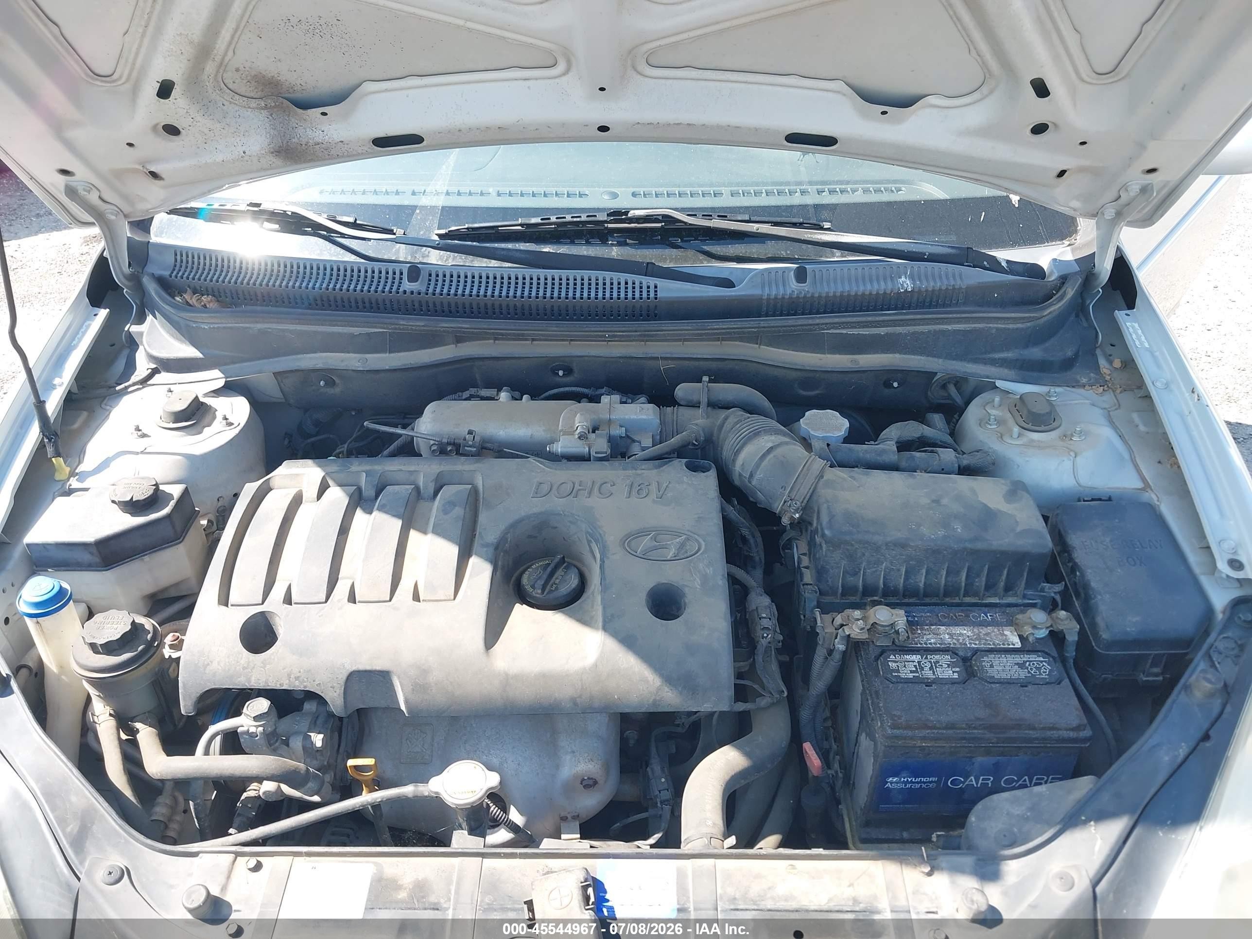 2009 Hyundai Accent Gls Silver vin: KMHCN46CX9U296881