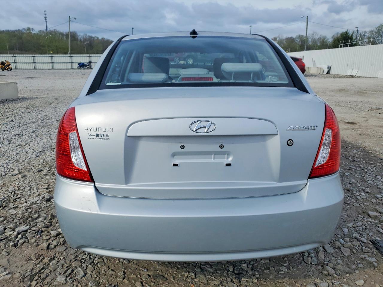 2011 Hyundai Accent Gls Silver vin: KMHCN4AC0BU606551