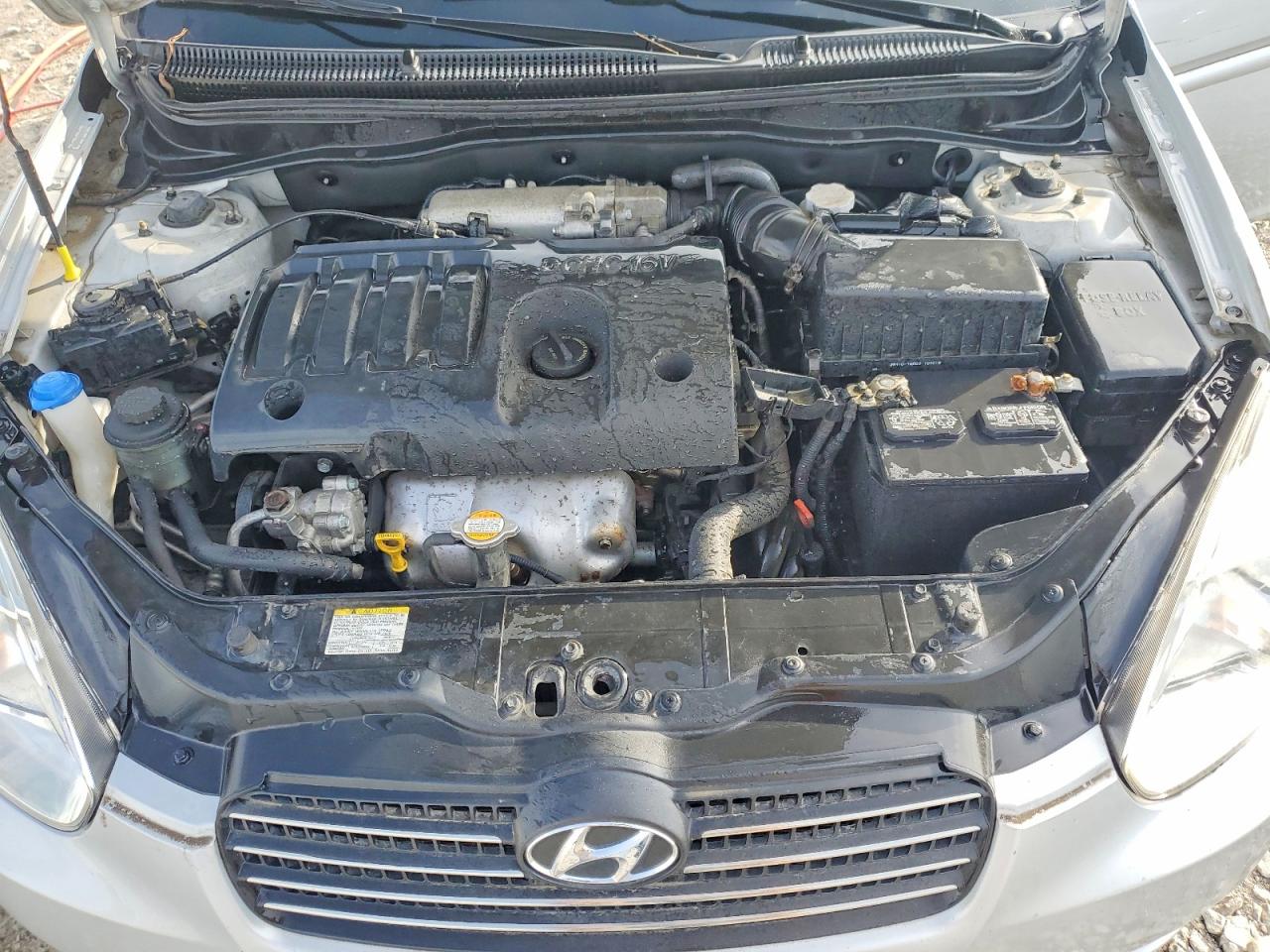 2011 Hyundai Accent Gls Silver vin: KMHCN4AC0BU606551