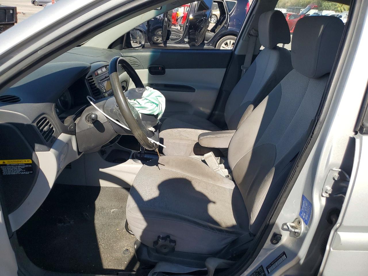 2011 Hyundai Accent Gls Silver vin: KMHCN4AC0BU619431