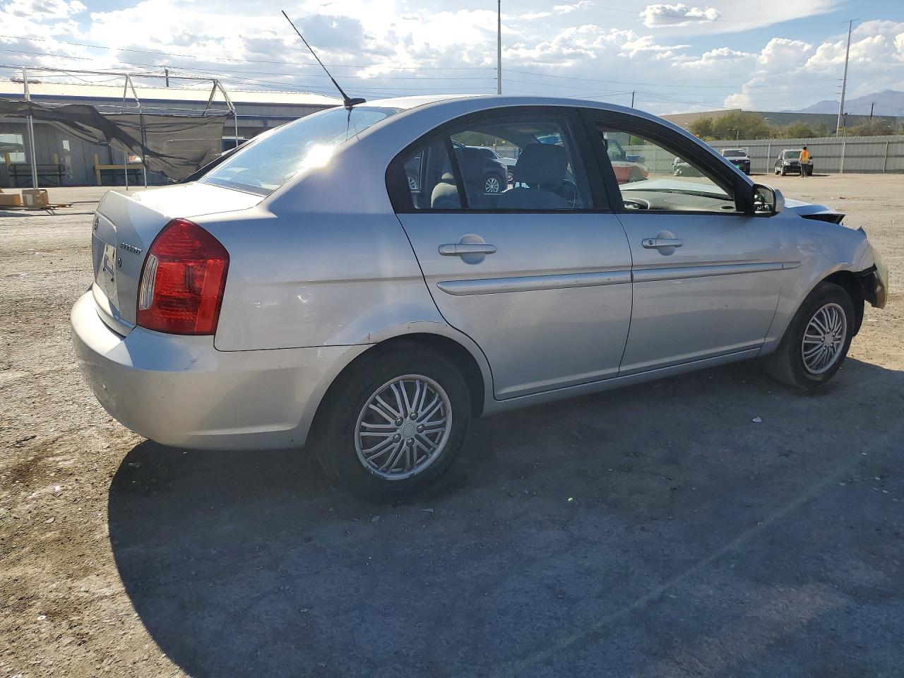 2011 Hyundai Accent Gls Silver vin: KMHCN4AC0BU619431
