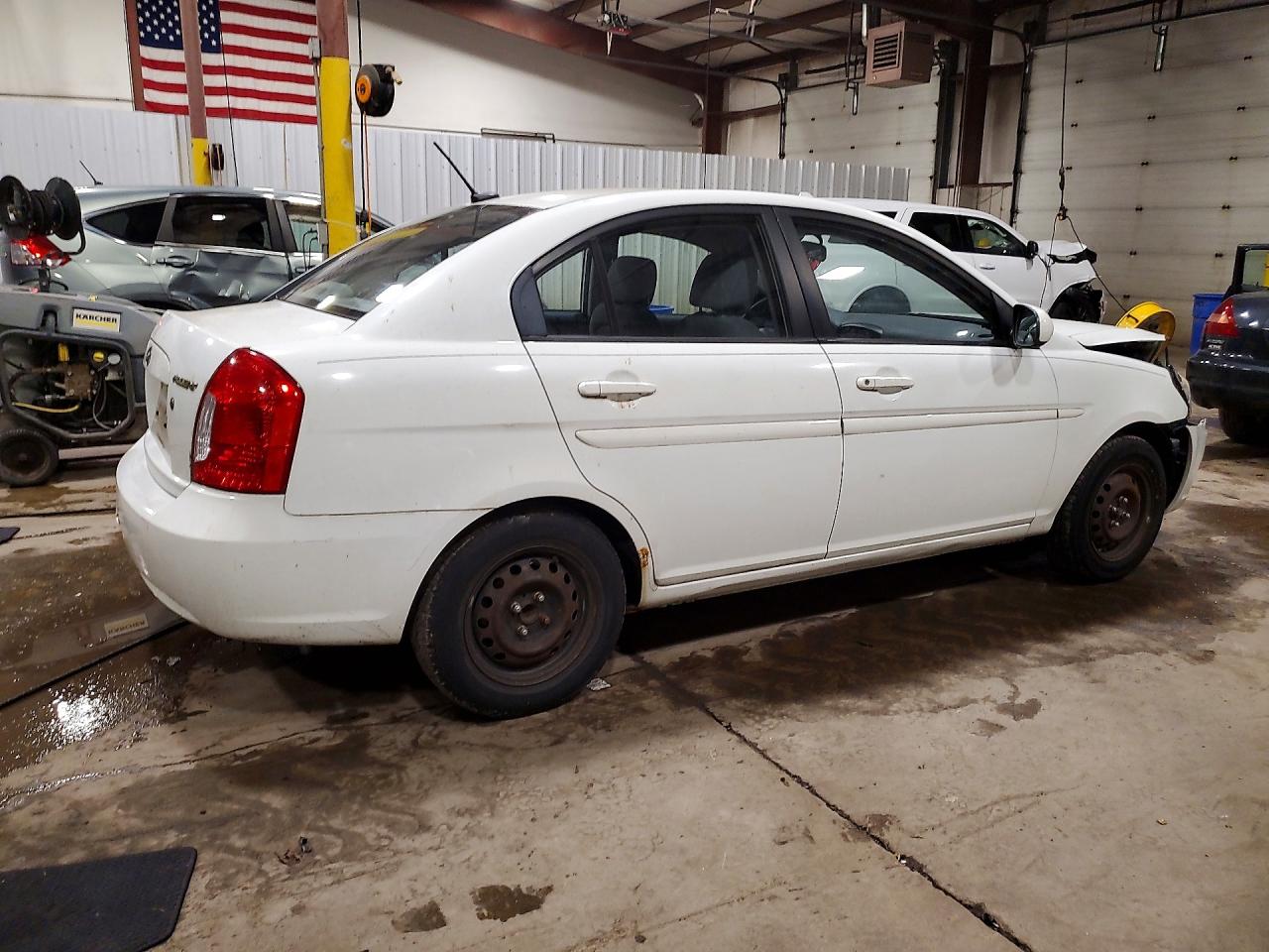 2010 Hyundai Accent Gls White vin: KMHCN4AC1AU420063