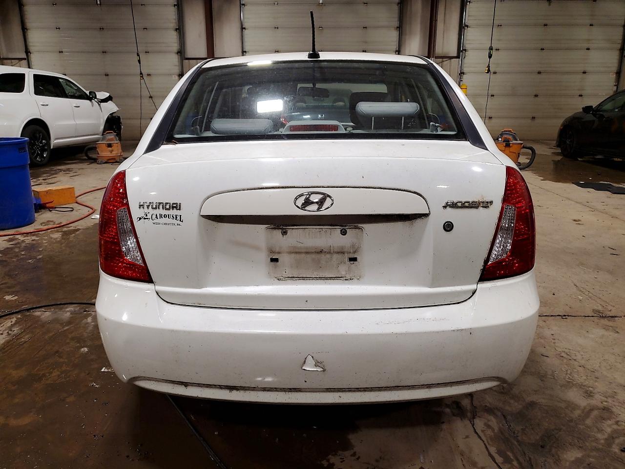 2010 Hyundai Accent Gls White vin: KMHCN4AC1AU420063