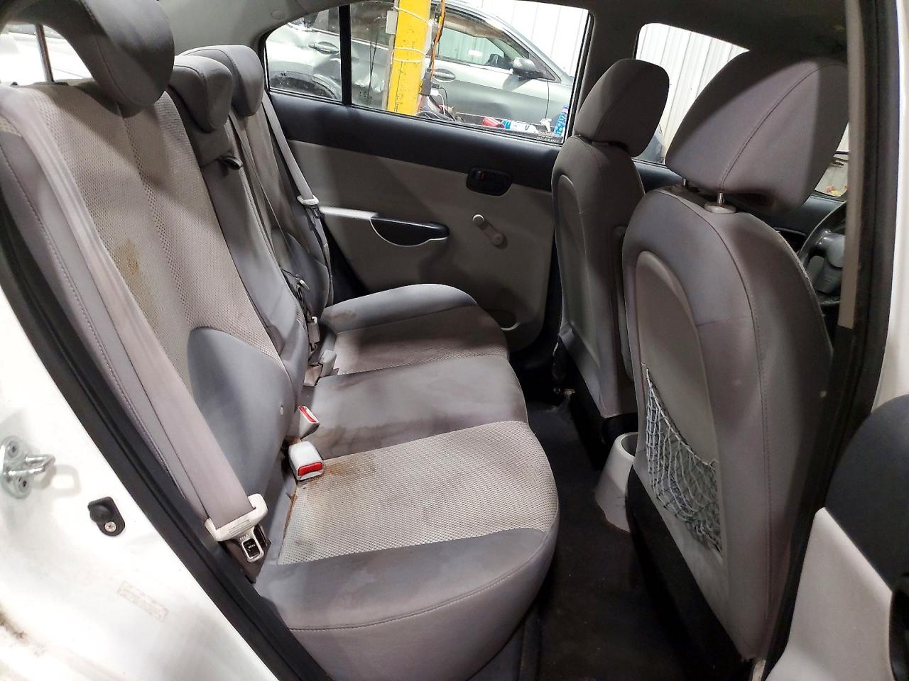 2010 Hyundai Accent Gls White vin: KMHCN4AC1AU420063