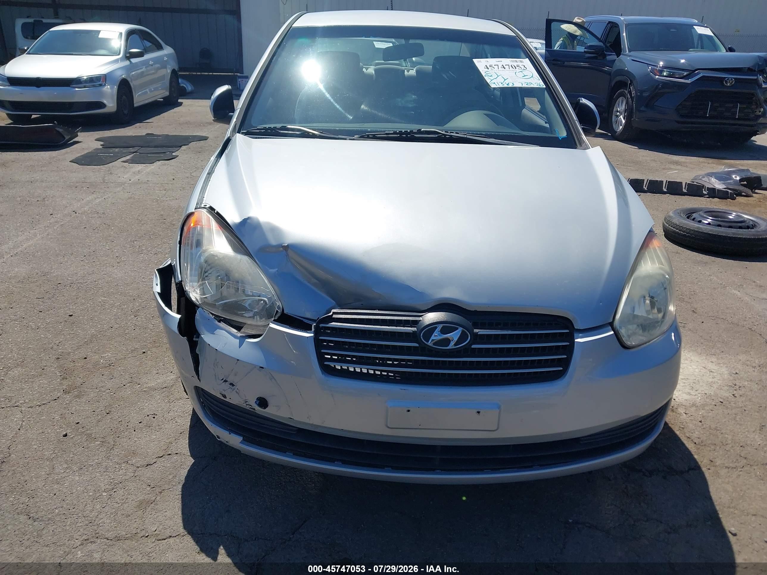 2010 Hyundai Accent Gls Silver vin: KMHCN4AC1AU445772