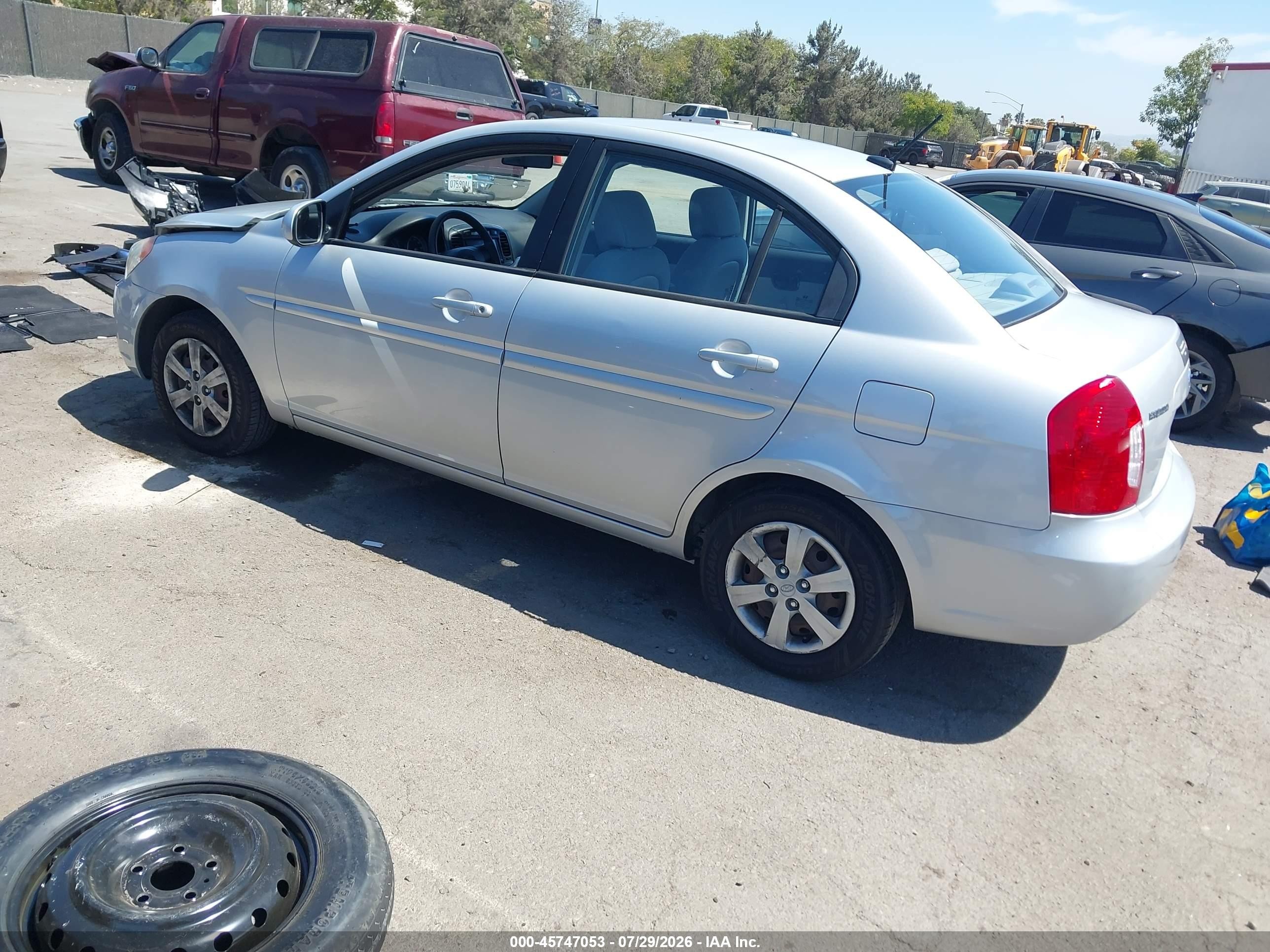 2010 Hyundai Accent Gls Silver vin: KMHCN4AC1AU445772
