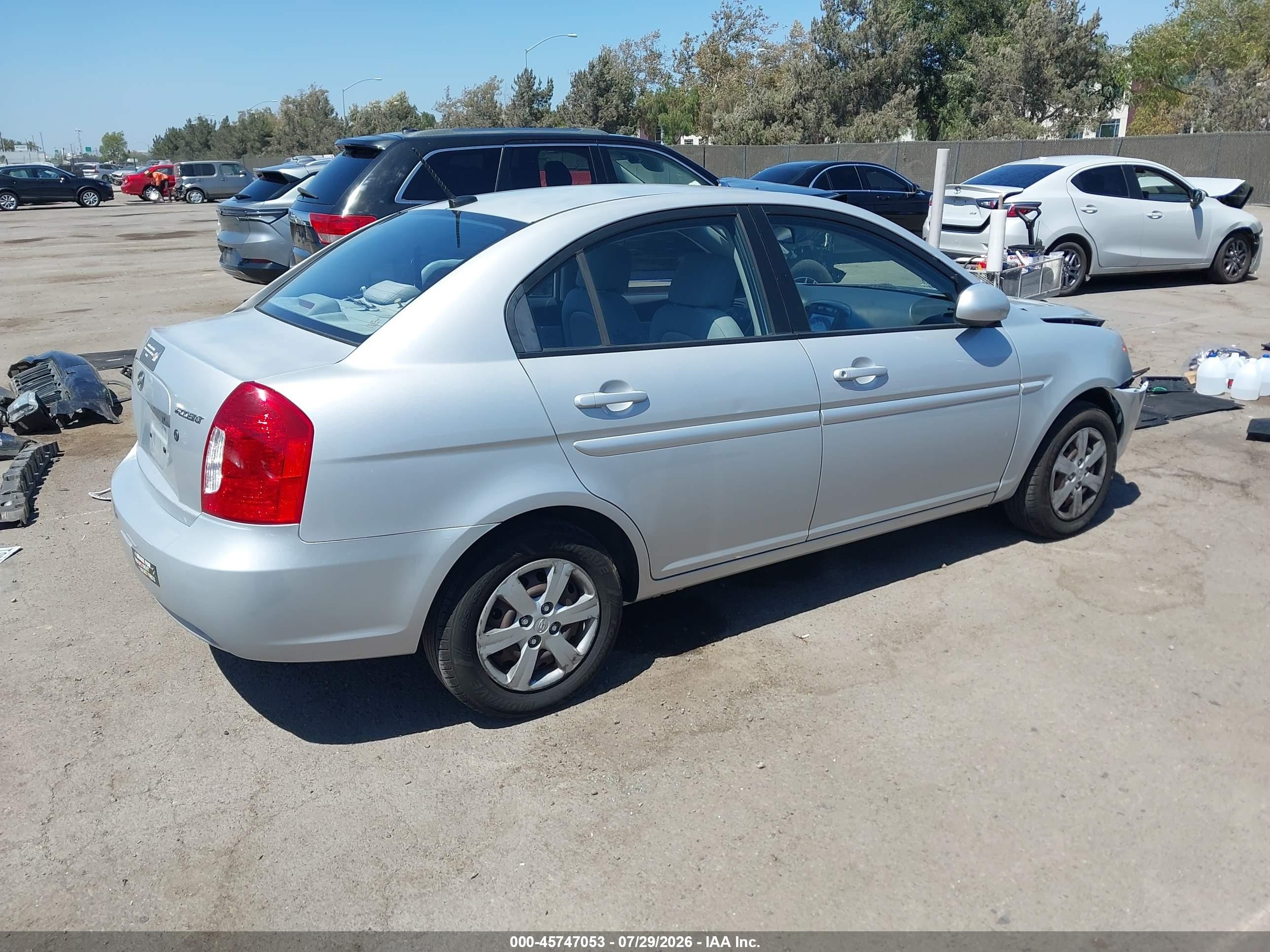 2010 Hyundai Accent Gls Silver vin: KMHCN4AC1AU445772
