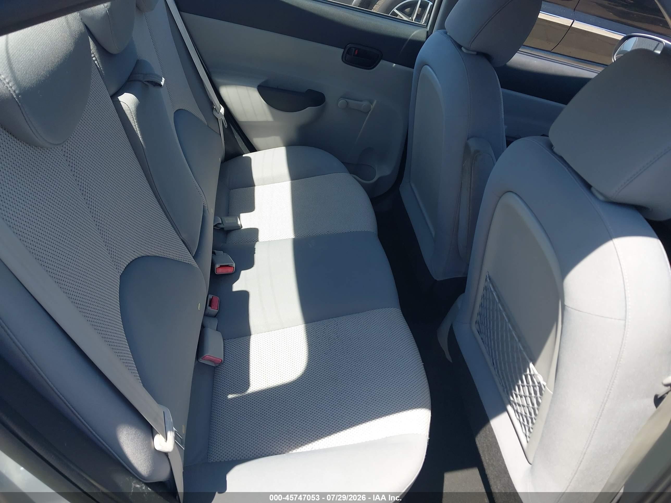 2010 Hyundai Accent Gls Silver vin: KMHCN4AC1AU445772