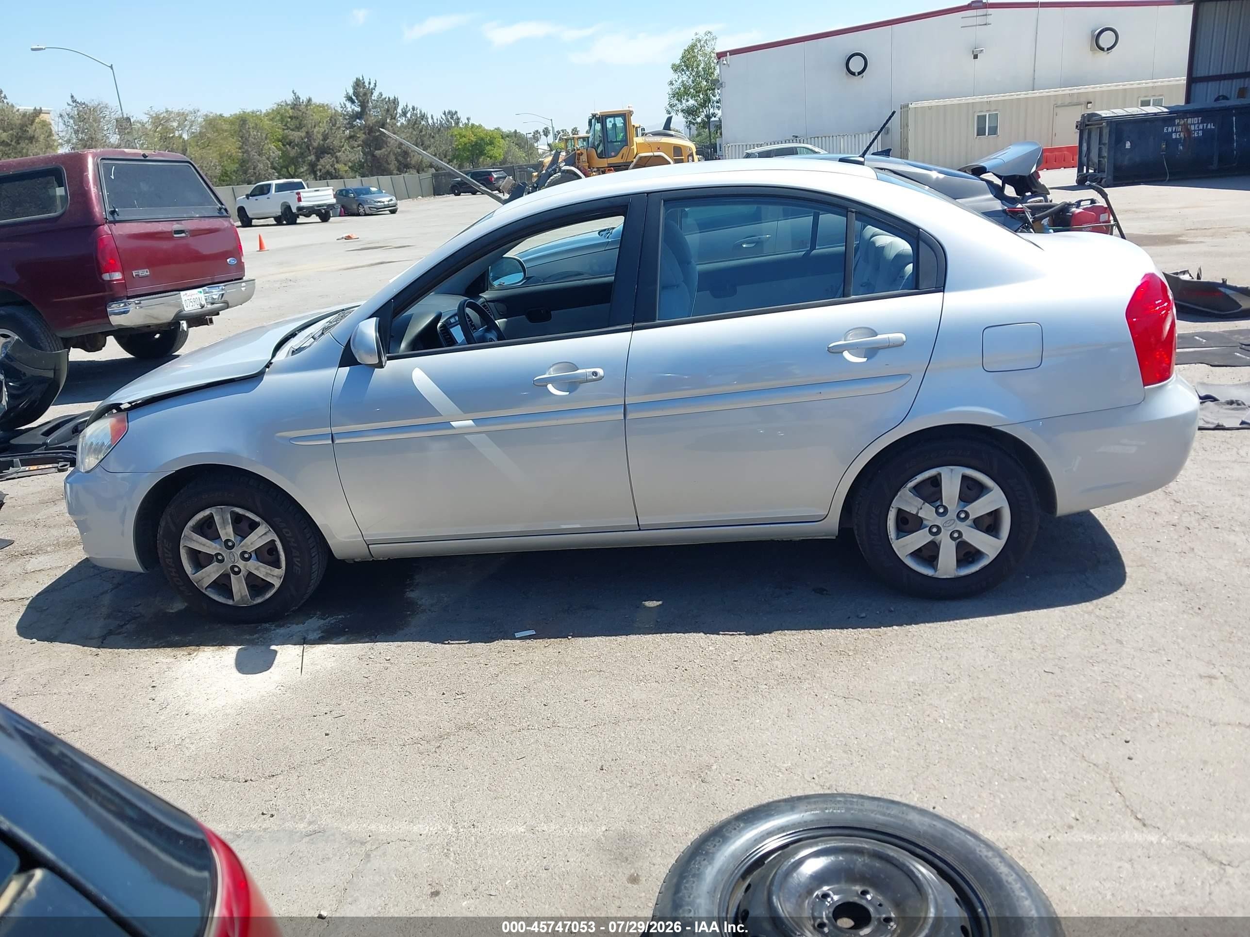 2010 Hyundai Accent Gls Silver vin: KMHCN4AC1AU445772
