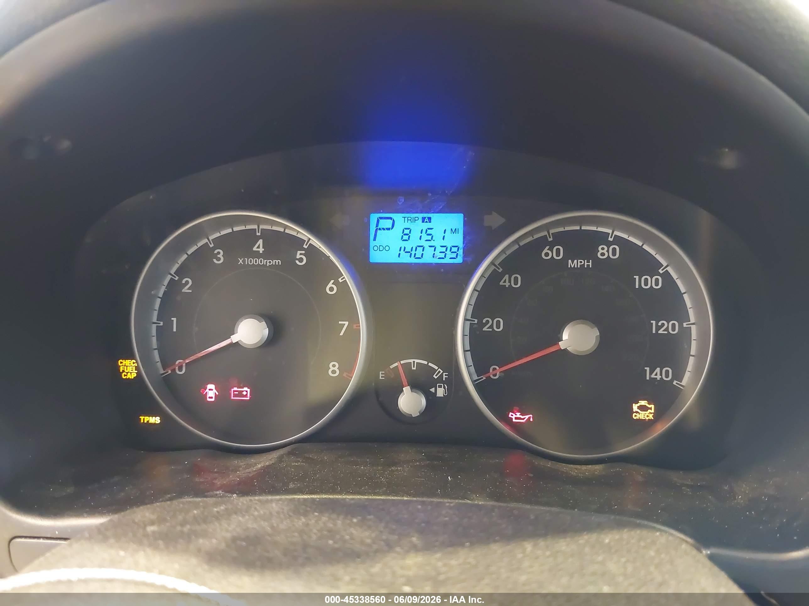 2010 Hyundai Accent Gls White vin: KMHCN4AC2AU424509