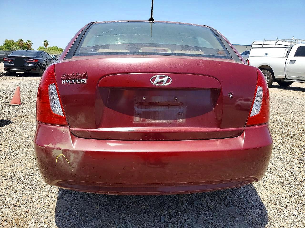 2011 Hyundai Accent Gls Maroon vin: KMHCN4AC2BU599537