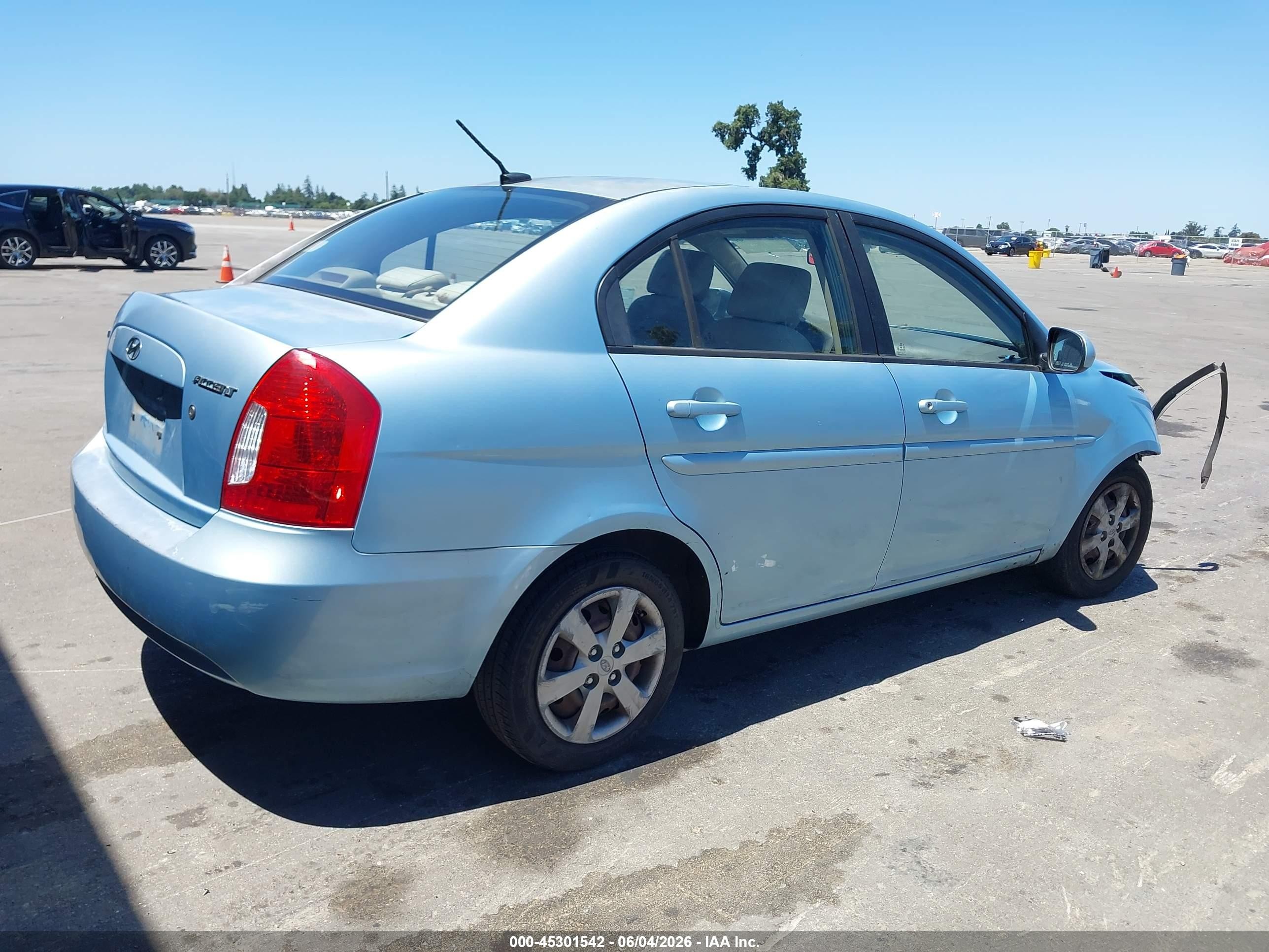 2010 Hyundai Accent Gls Light Blue vin: KMHCN4AC4AU422082
