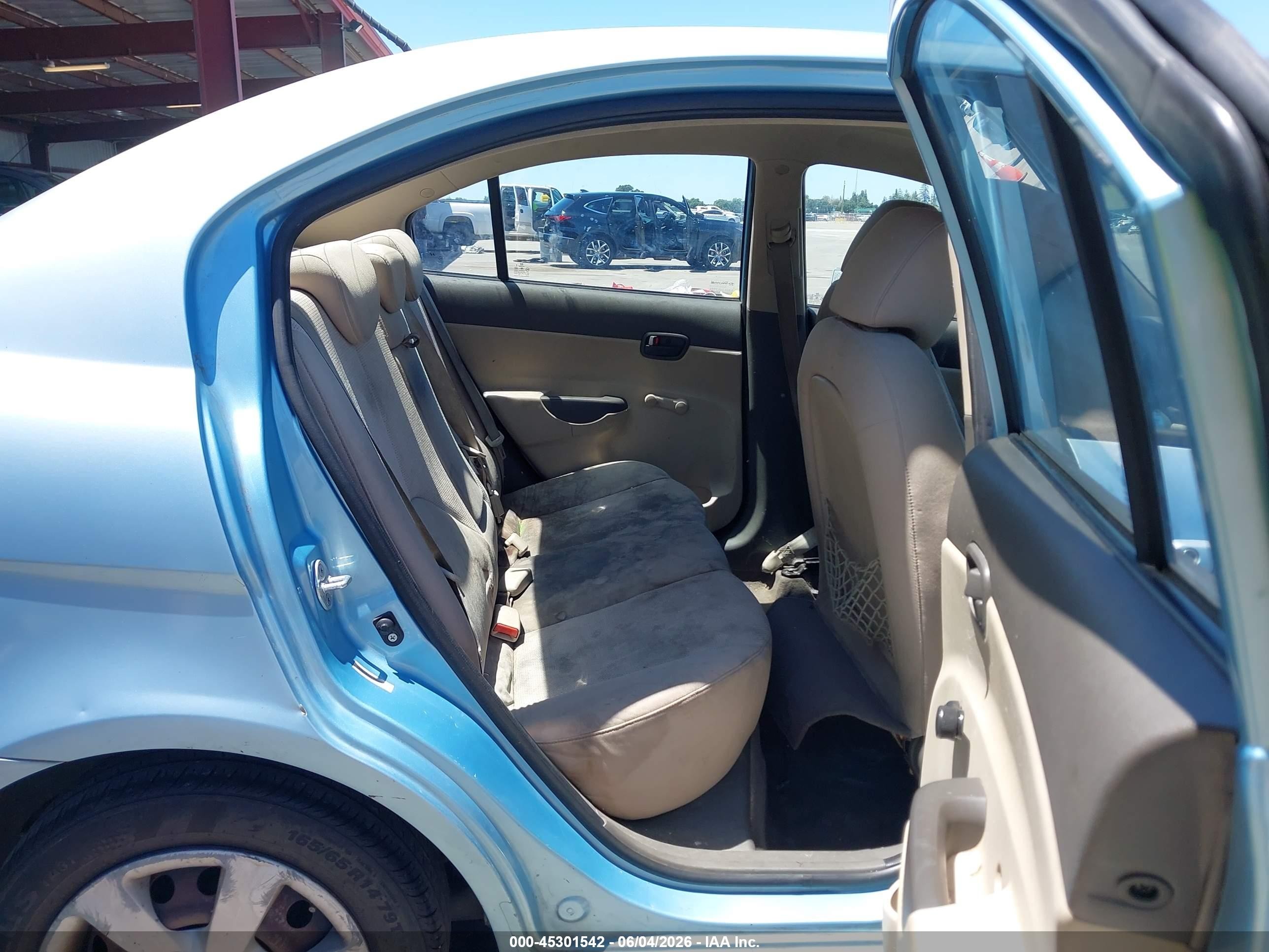 2010 Hyundai Accent Gls Light Blue vin: KMHCN4AC4AU422082