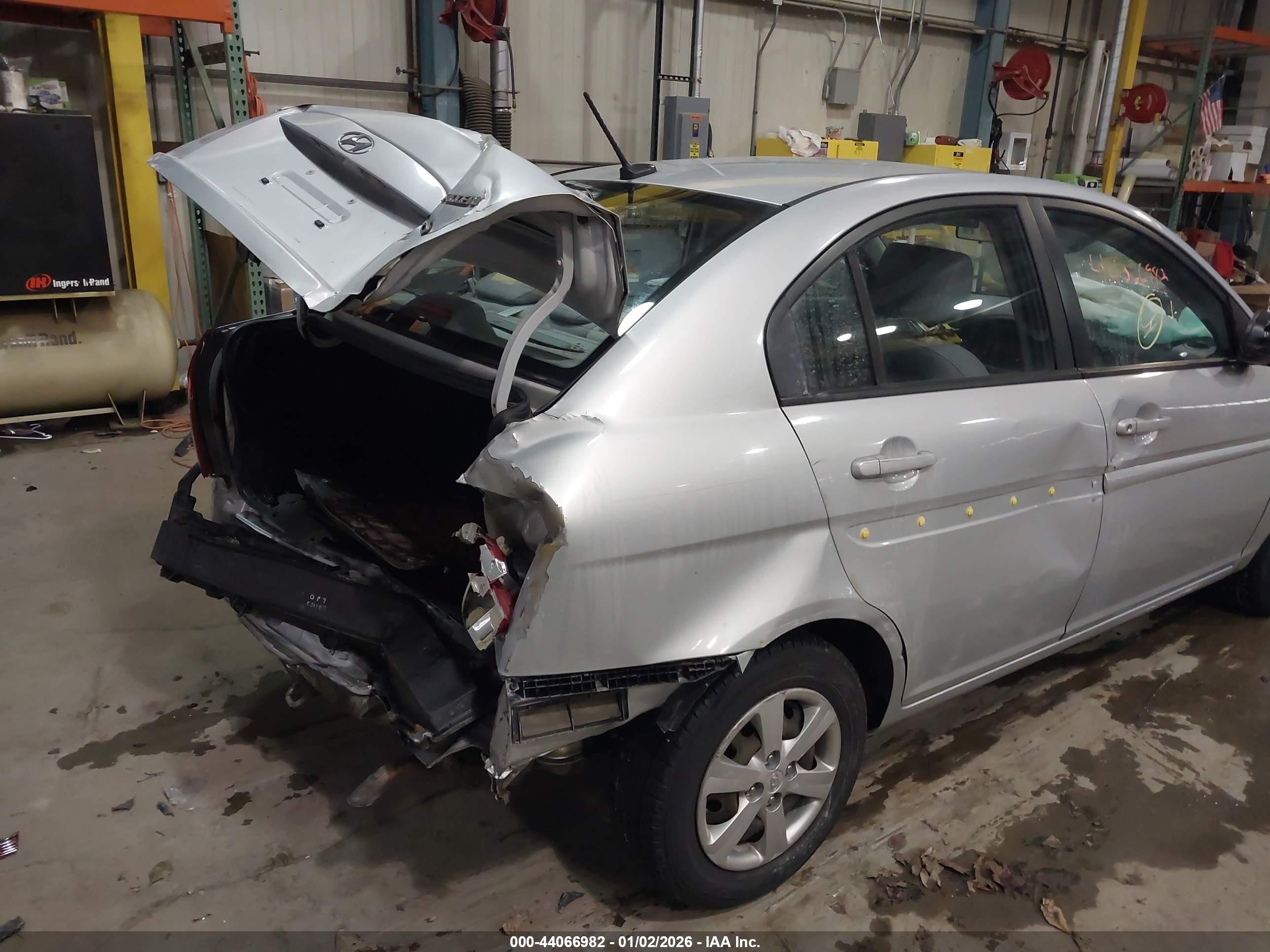 2010 Hyundai Accent Gls Gray vin: KMHCN4AC4AU471718