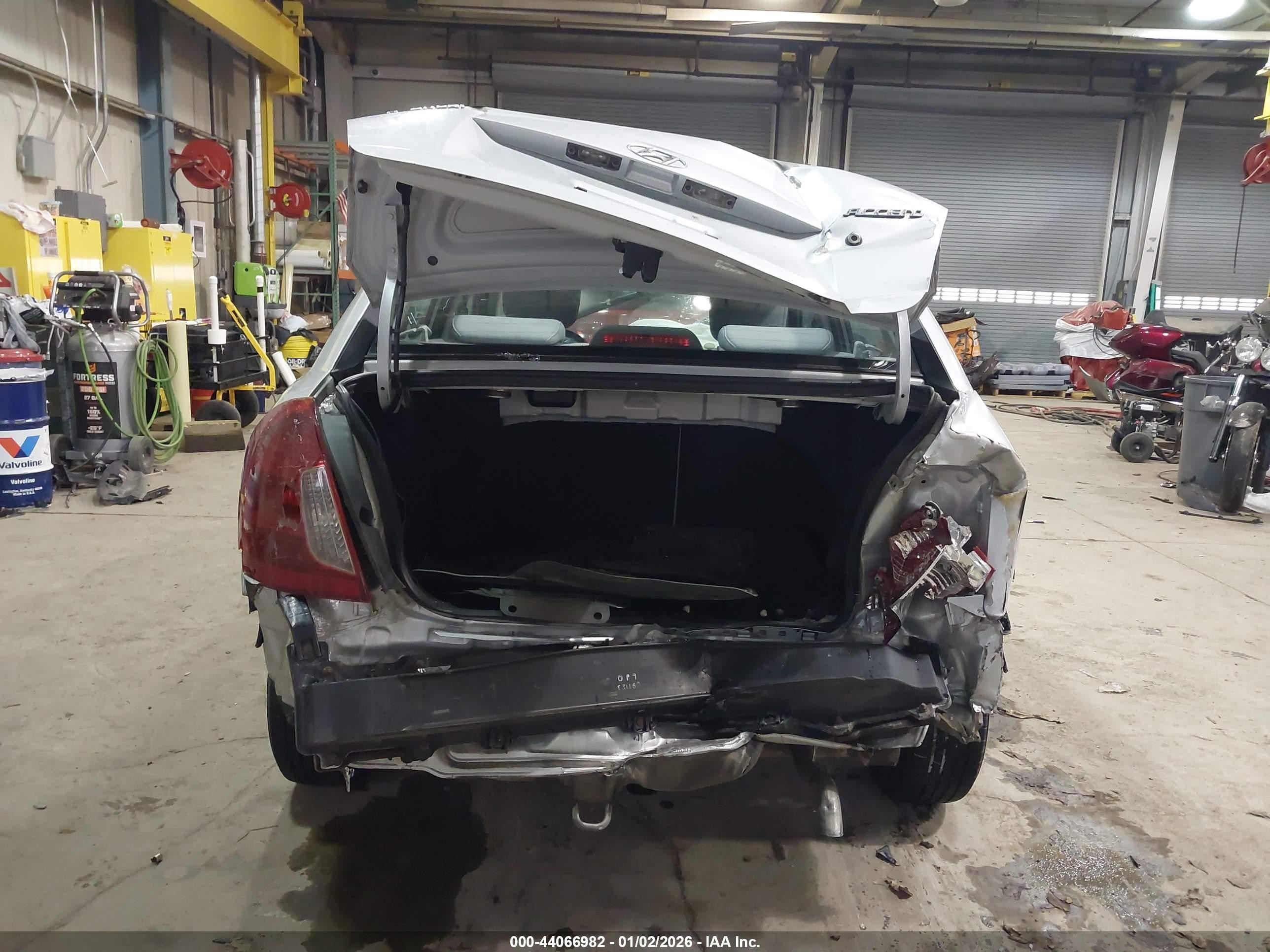 2010 Hyundai Accent Gls Gray vin: KMHCN4AC4AU471718