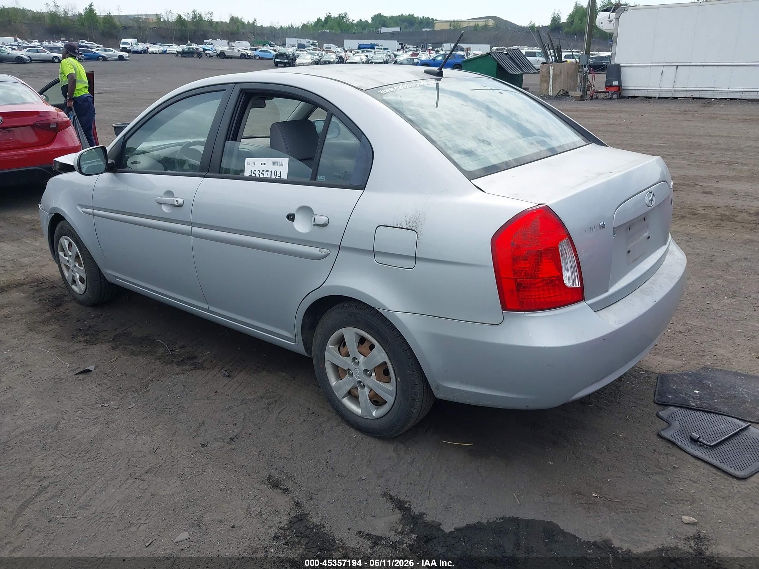 2010 Hyundai Accent Gls Silver vin: KMHCN4AC4AU504121