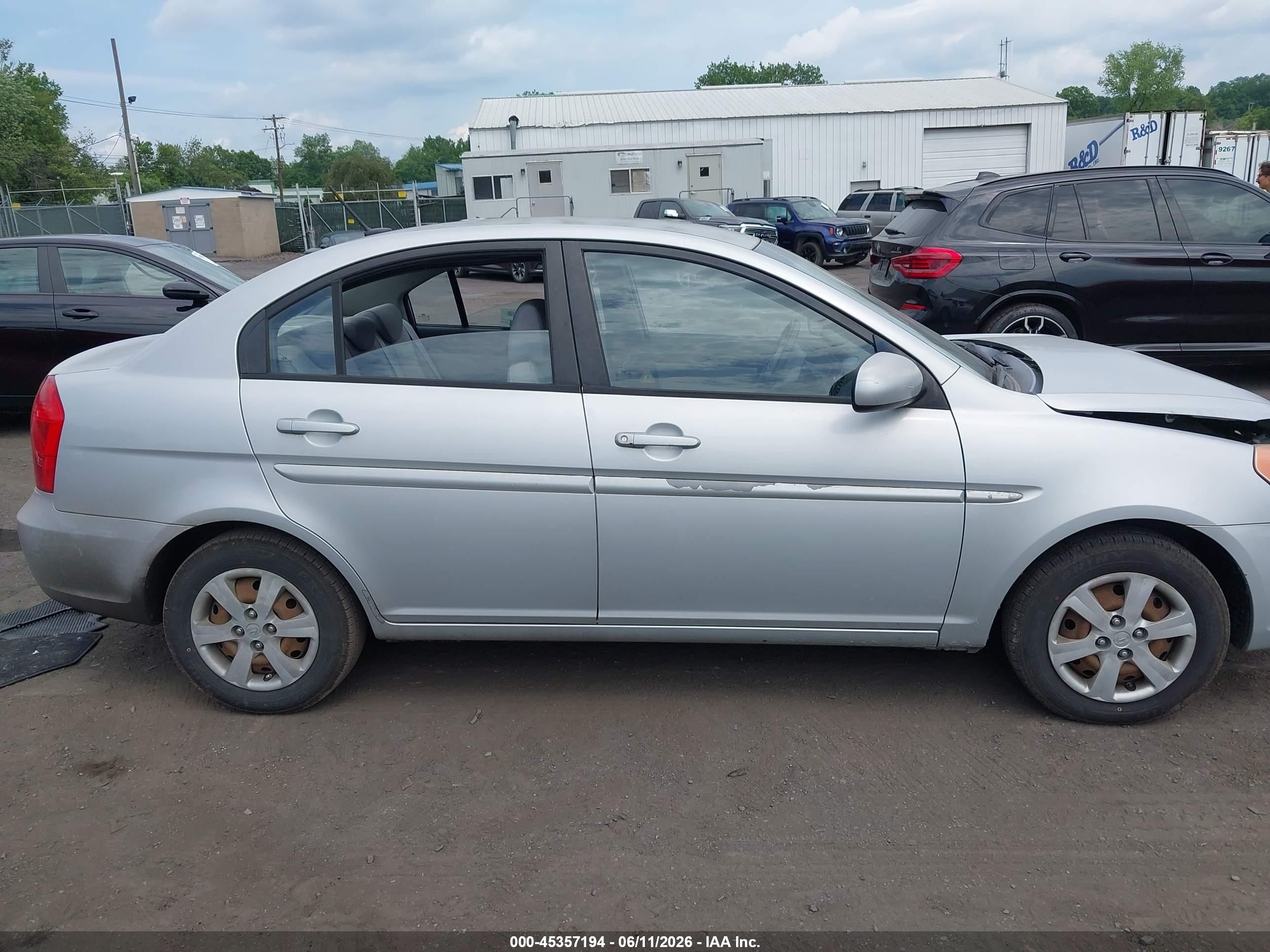2010 Hyundai Accent Gls Silver vin: KMHCN4AC4AU504121