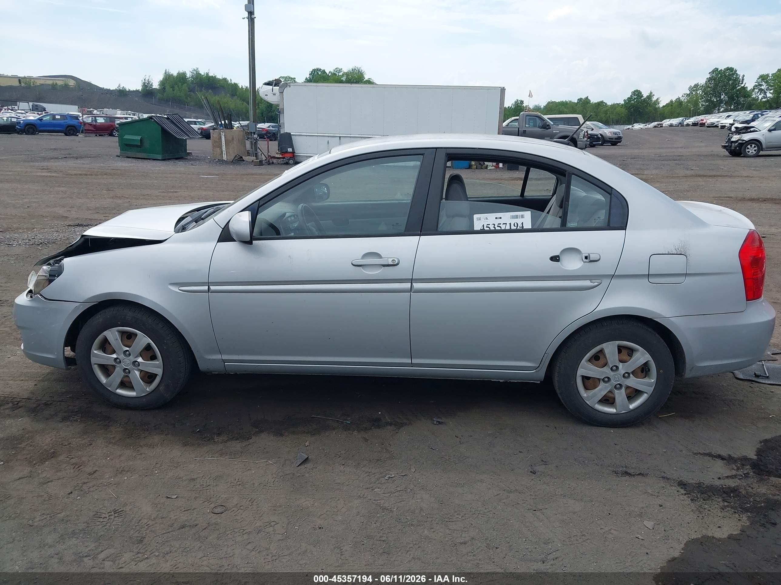 2010 Hyundai Accent Gls Silver vin: KMHCN4AC4AU504121