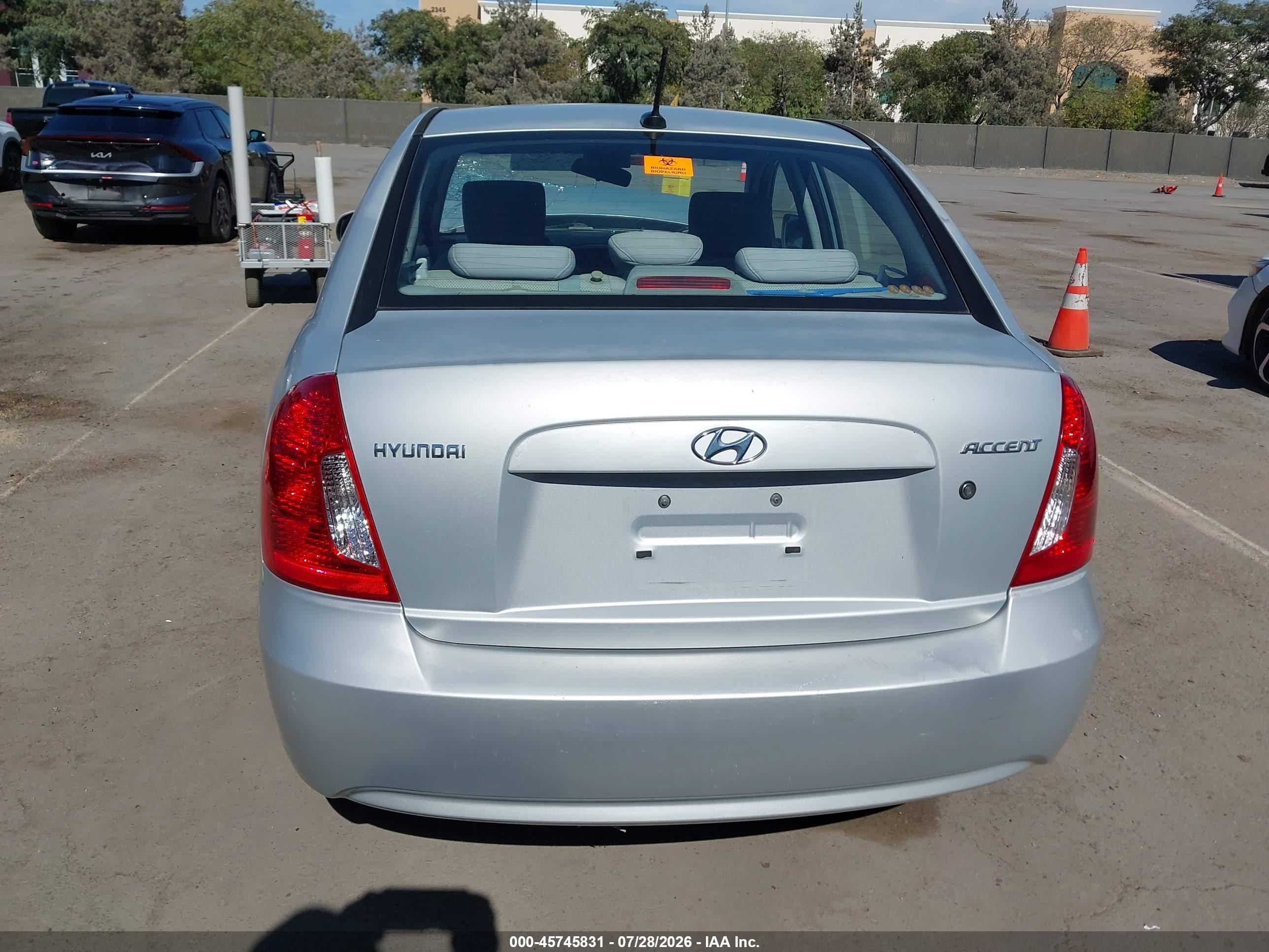 2011 Hyundai Accent Gls Silver vin: KMHCN4AC4BU586241
