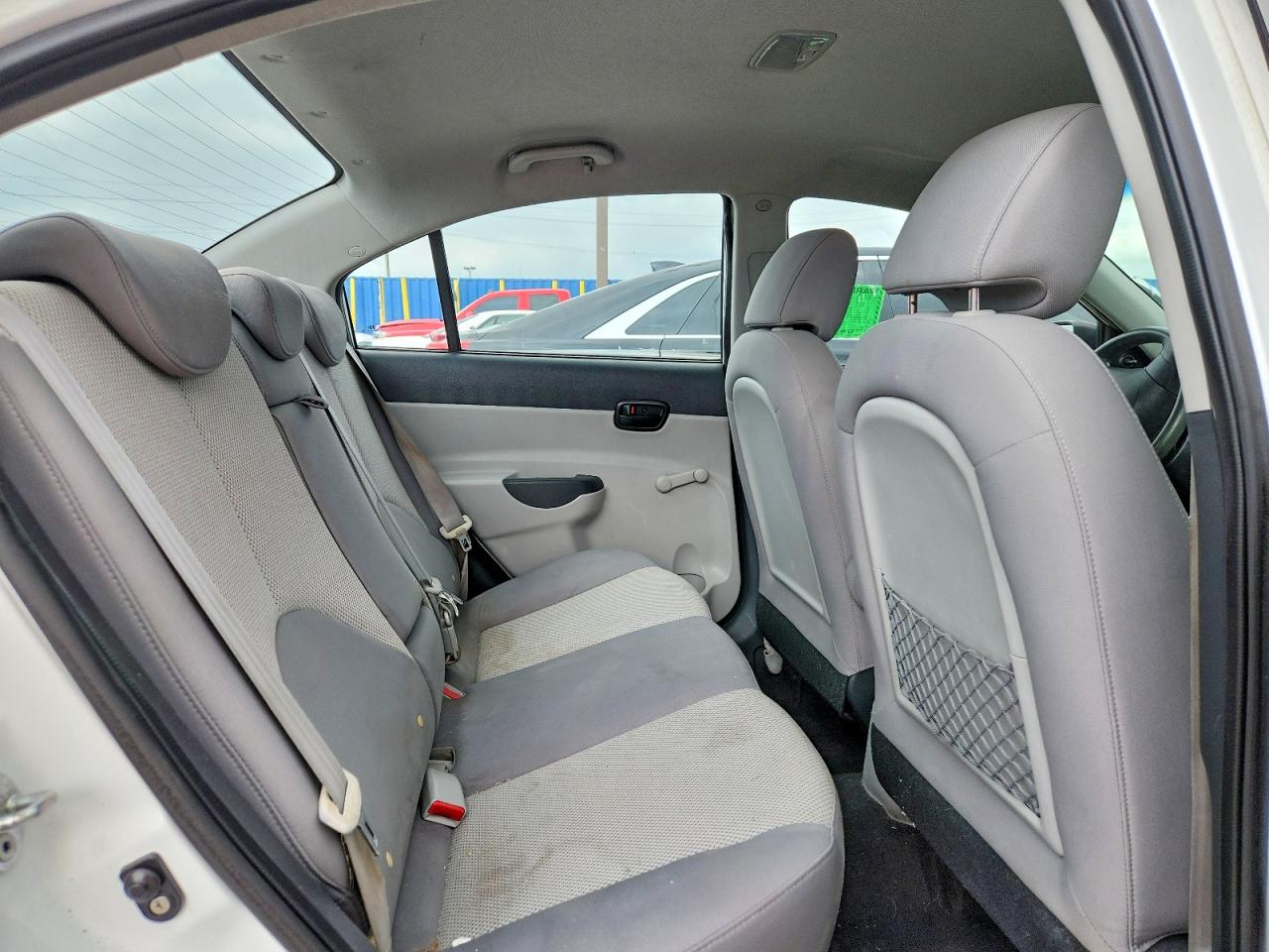 2011 Hyundai Accent Gls Белый vin: KMHCN4AC4BU612370