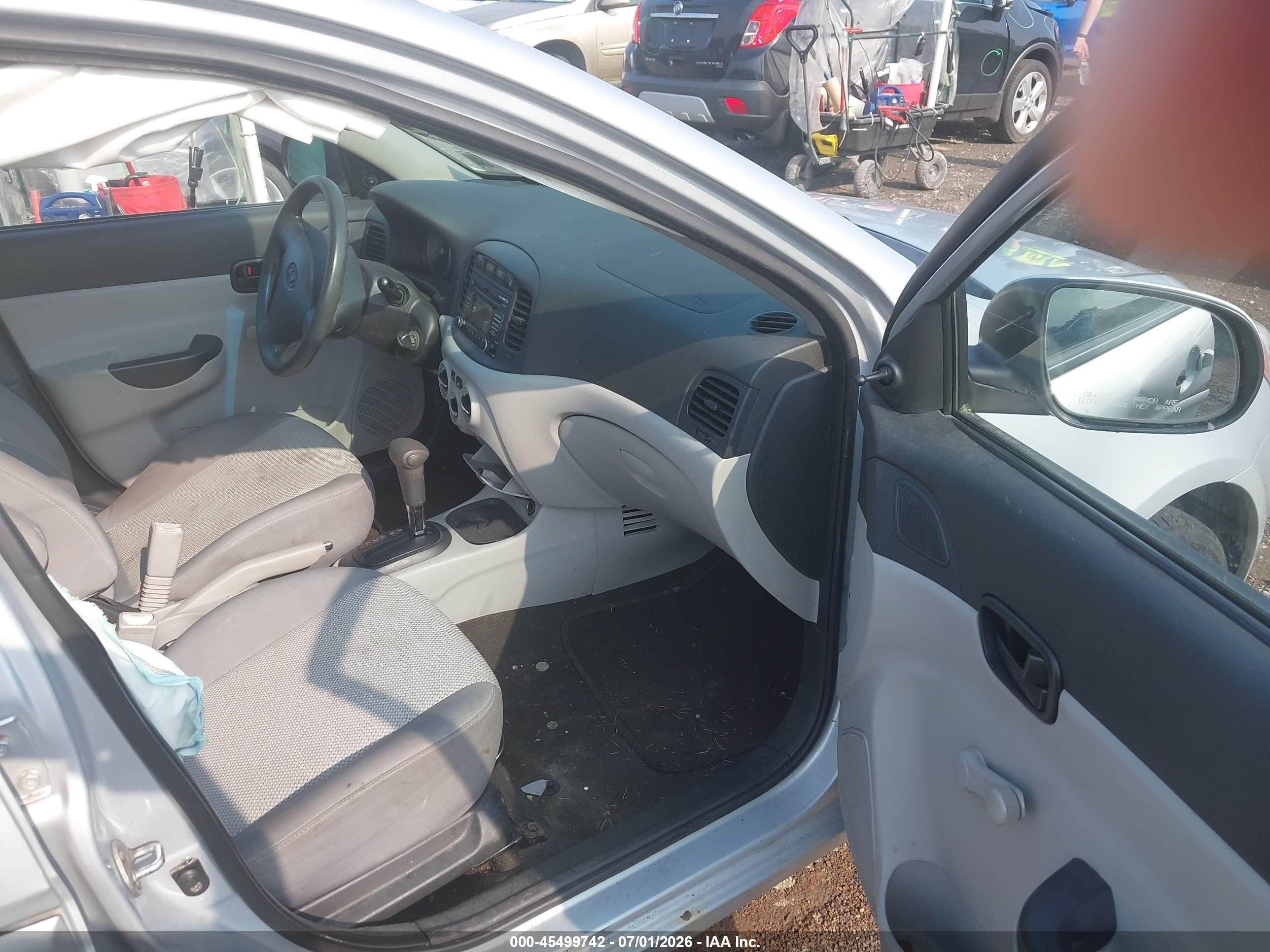 2011 Hyundai Accent Gls Silver vin: KMHCN4AC4BU619884