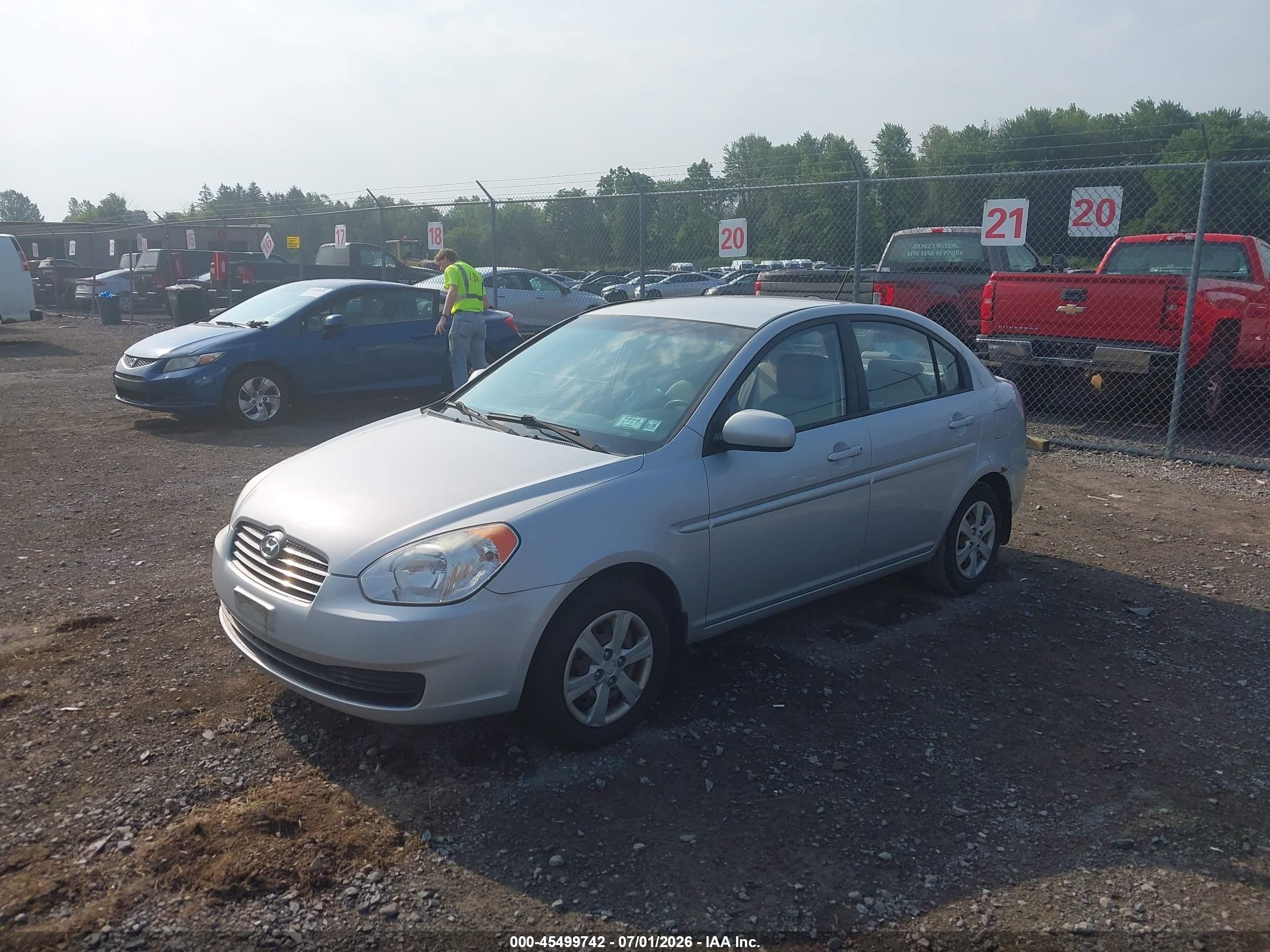 2011 Hyundai Accent Gls Silver vin: KMHCN4AC4BU619884