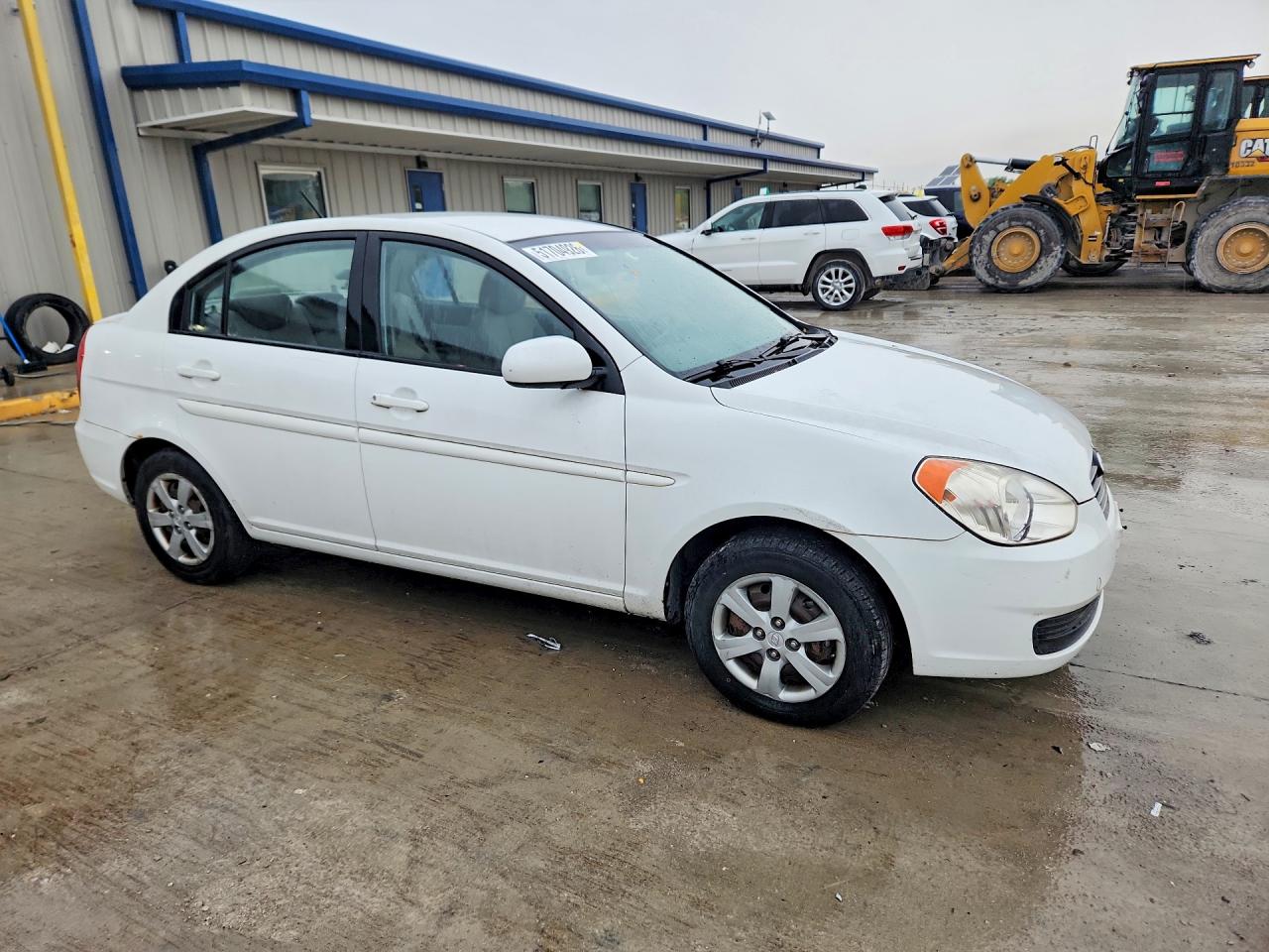2010 Hyundai Accent Gls White vin: KMHCN4AC5AU488799