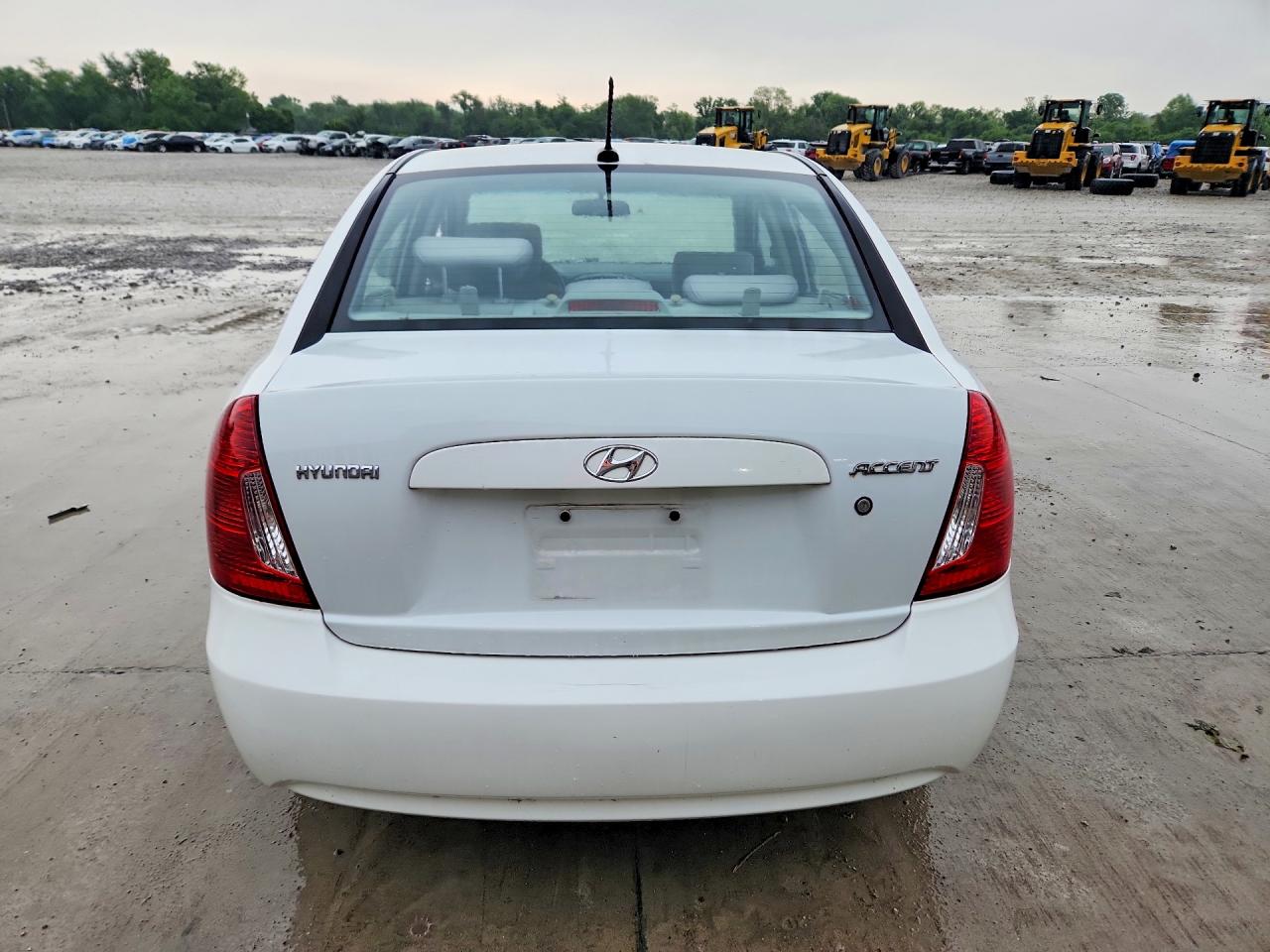 2010 Hyundai Accent Gls White vin: KMHCN4AC5AU488799