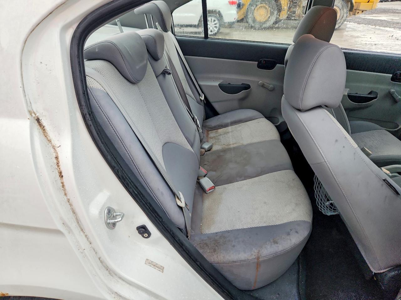 2010 Hyundai Accent Gls White vin: KMHCN4AC5AU488799