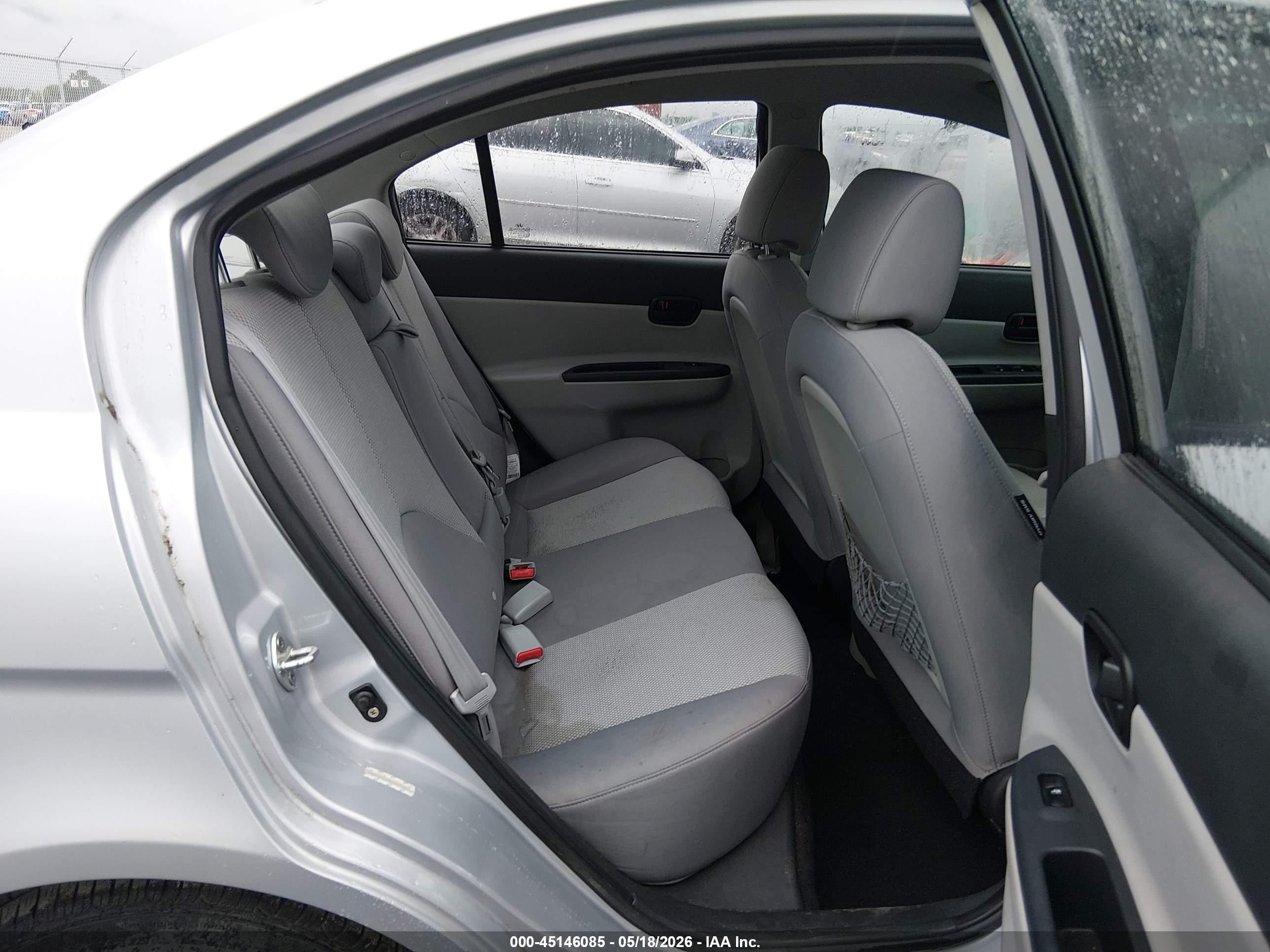 2011 Hyundai Accent Gls Silver vin: KMHCN4AC5BU607422