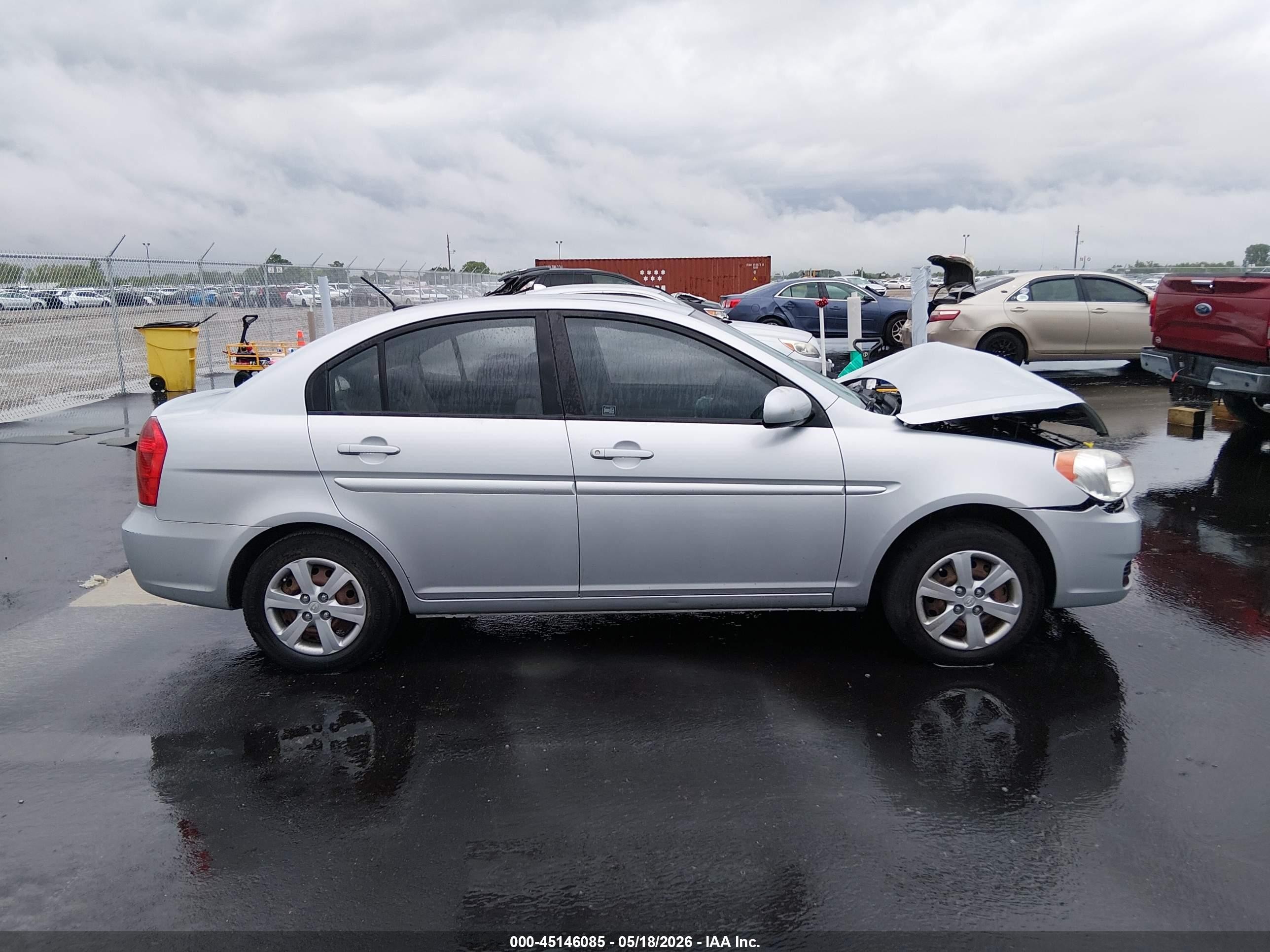 2011 Hyundai Accent Gls Silver vin: KMHCN4AC5BU607422