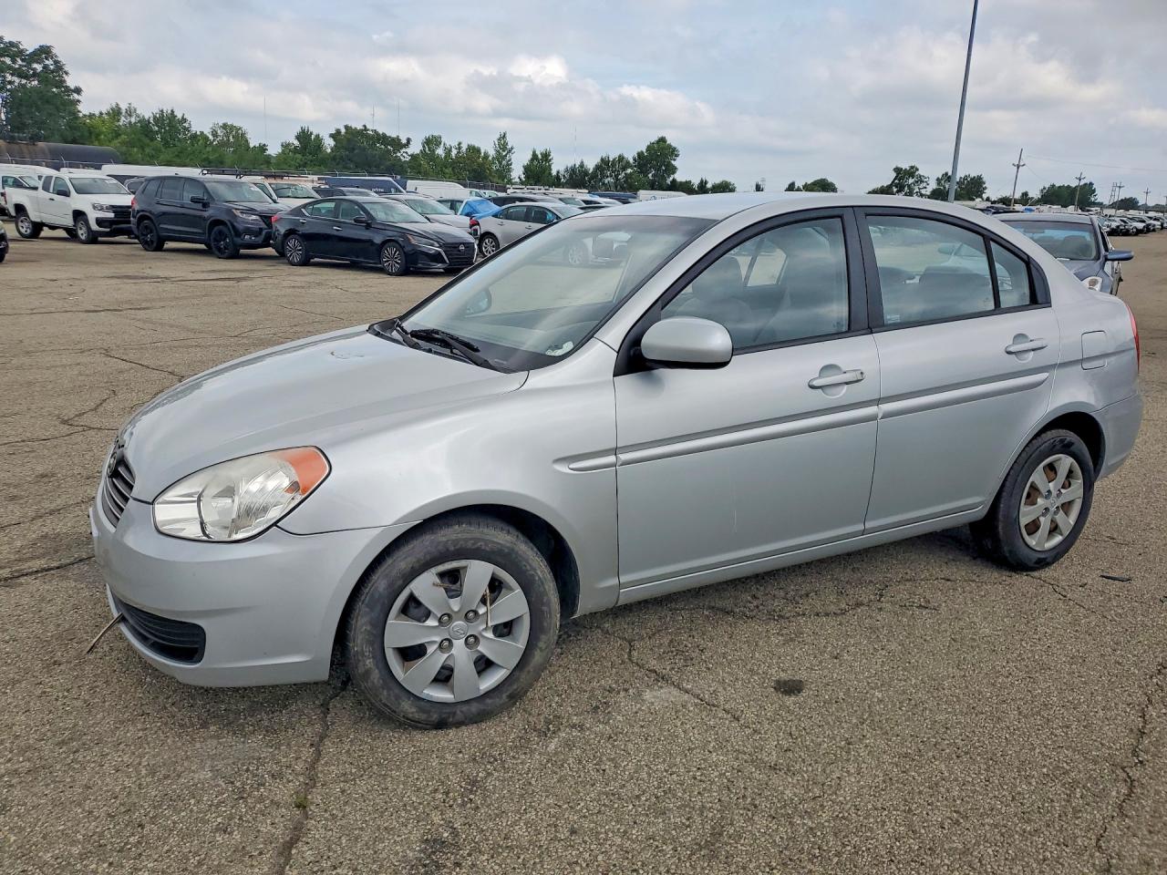 2010 Hyundai Accent Gls Silver vin: KMHCN4AC6AU428708