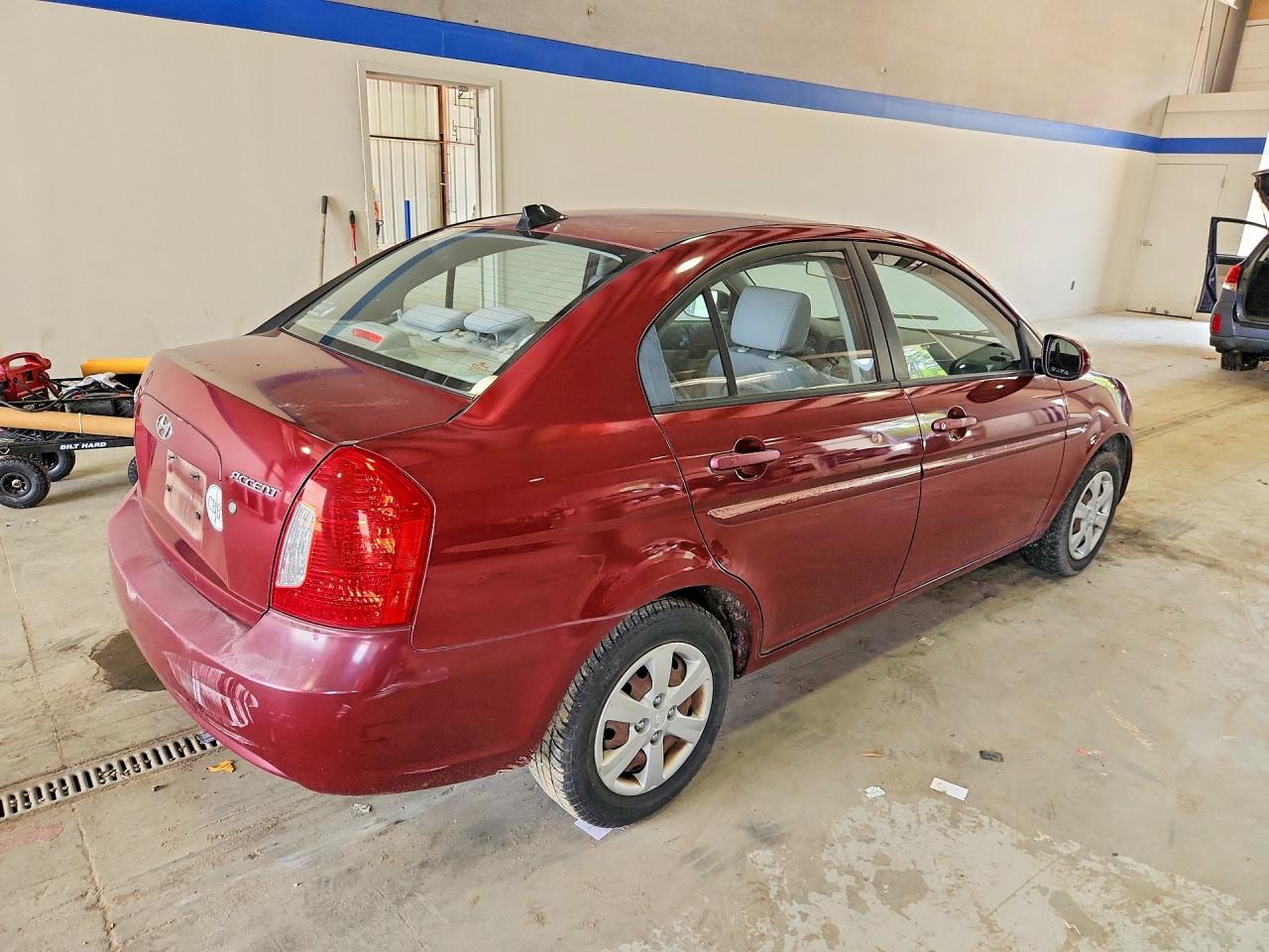 2010 Hyundai Accent Gls Red vin: KMHCN4AC7AU427583
