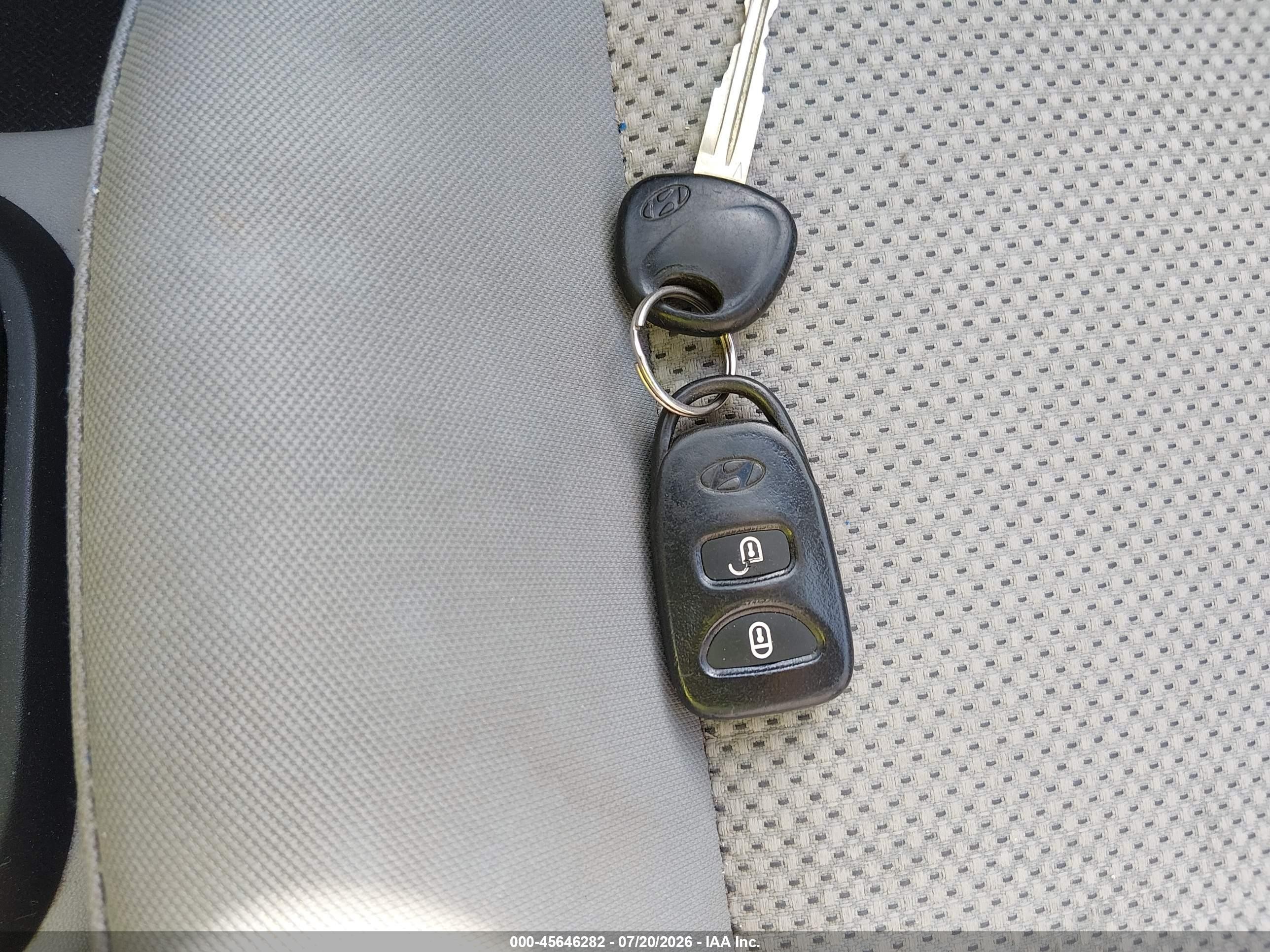 2010 Hyundai Accent Gls Blue vin: KMHCN4AC8AU469874