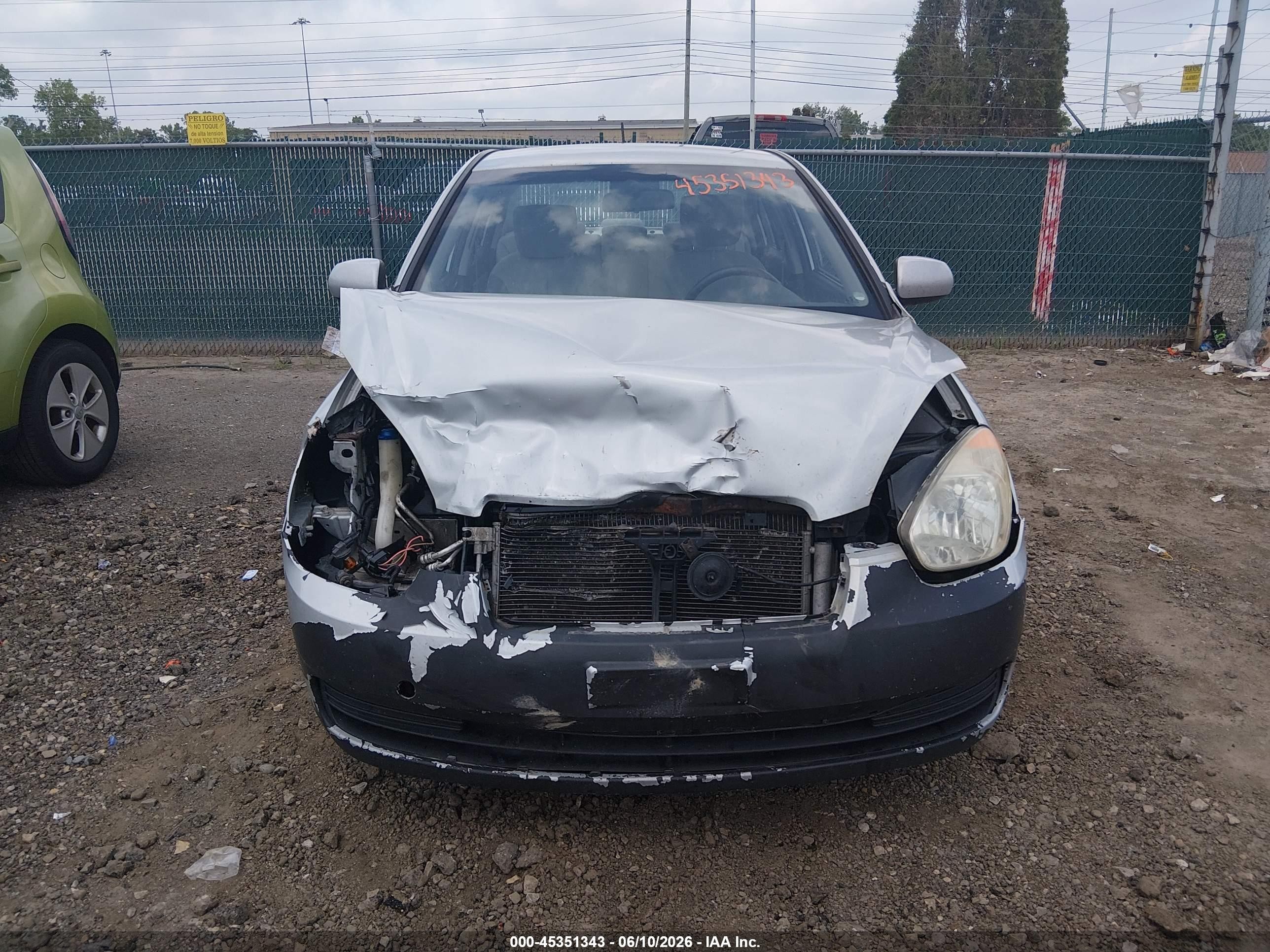2010 Hyundai Accent Gls Silver vin: KMHCN4AC8AU504848