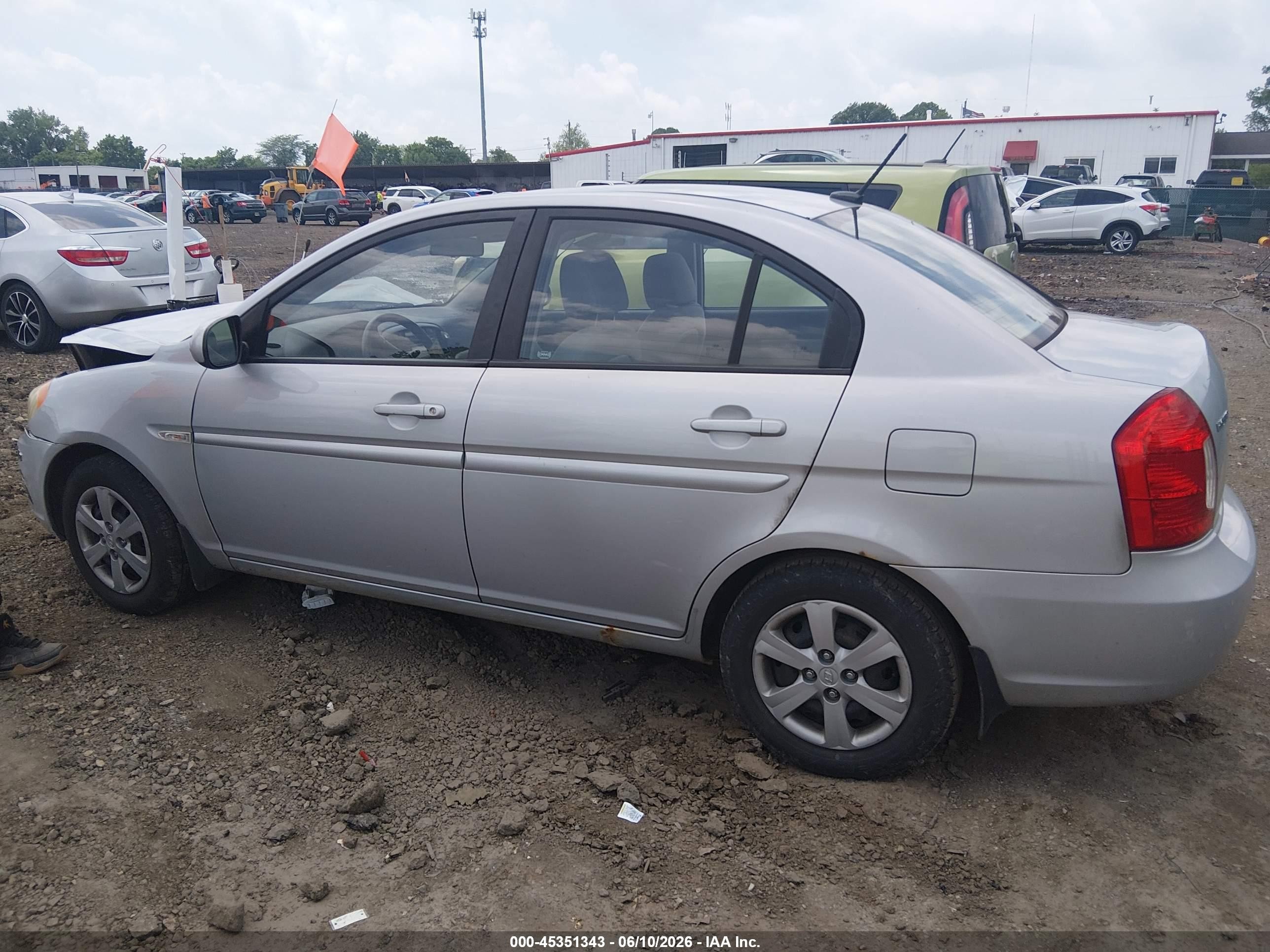 2010 Hyundai Accent Gls Silver vin: KMHCN4AC8AU504848