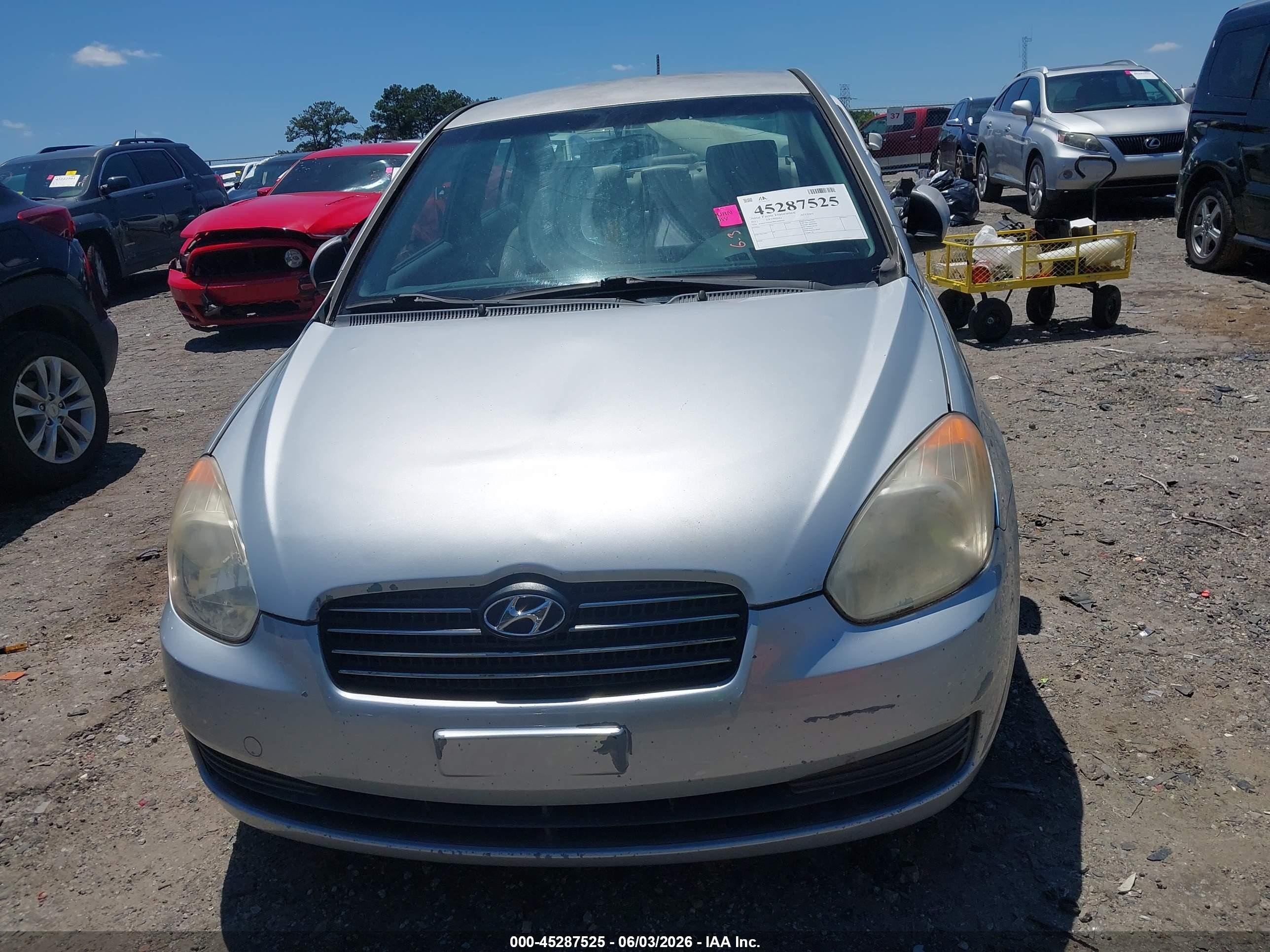 2011 Hyundai Accent Gls Silver vin: KMHCN4AC9BU609562
