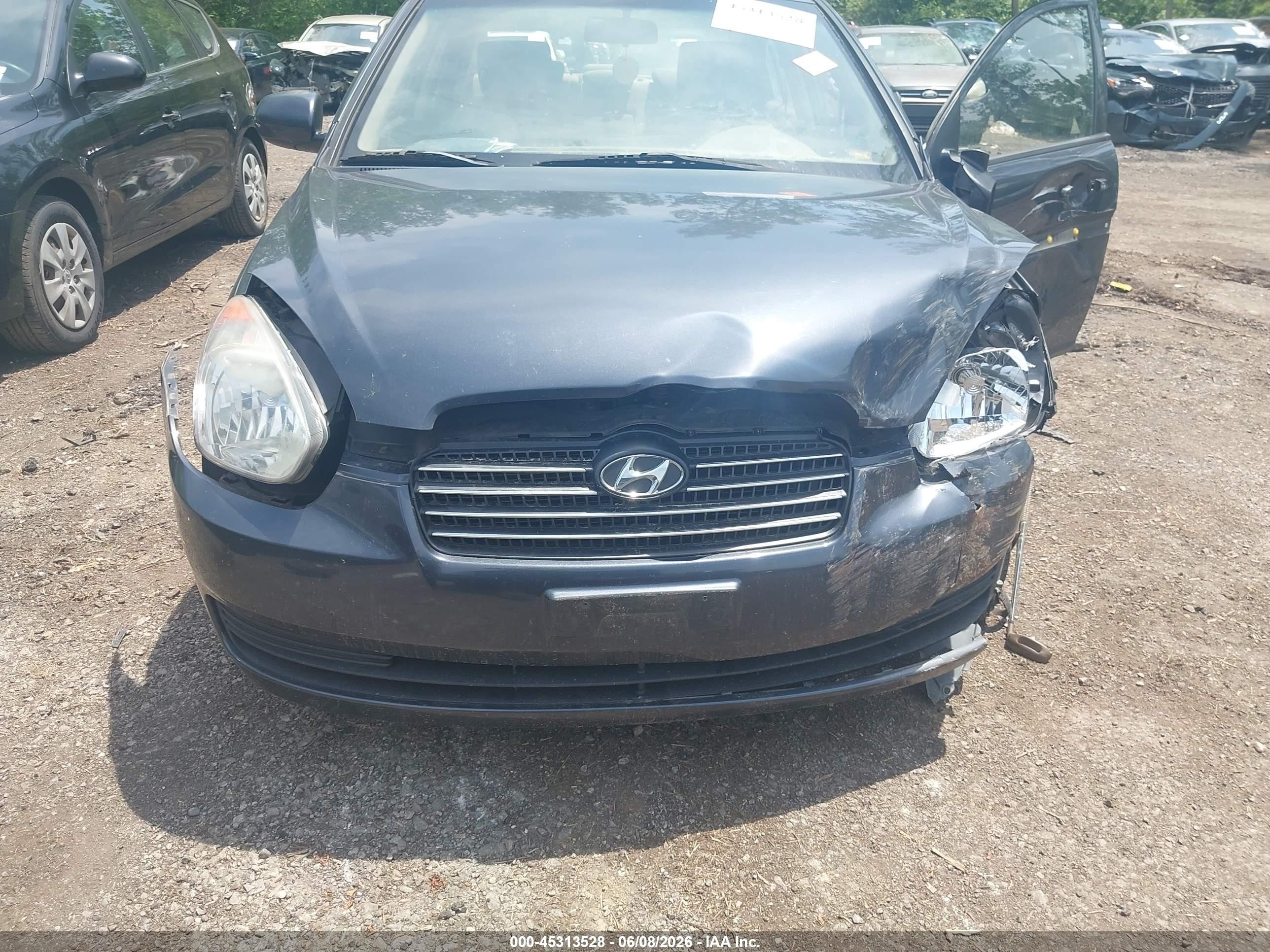 2011 Hyundai Accent Gls Gray vin: KMHCN4AC9BU618536