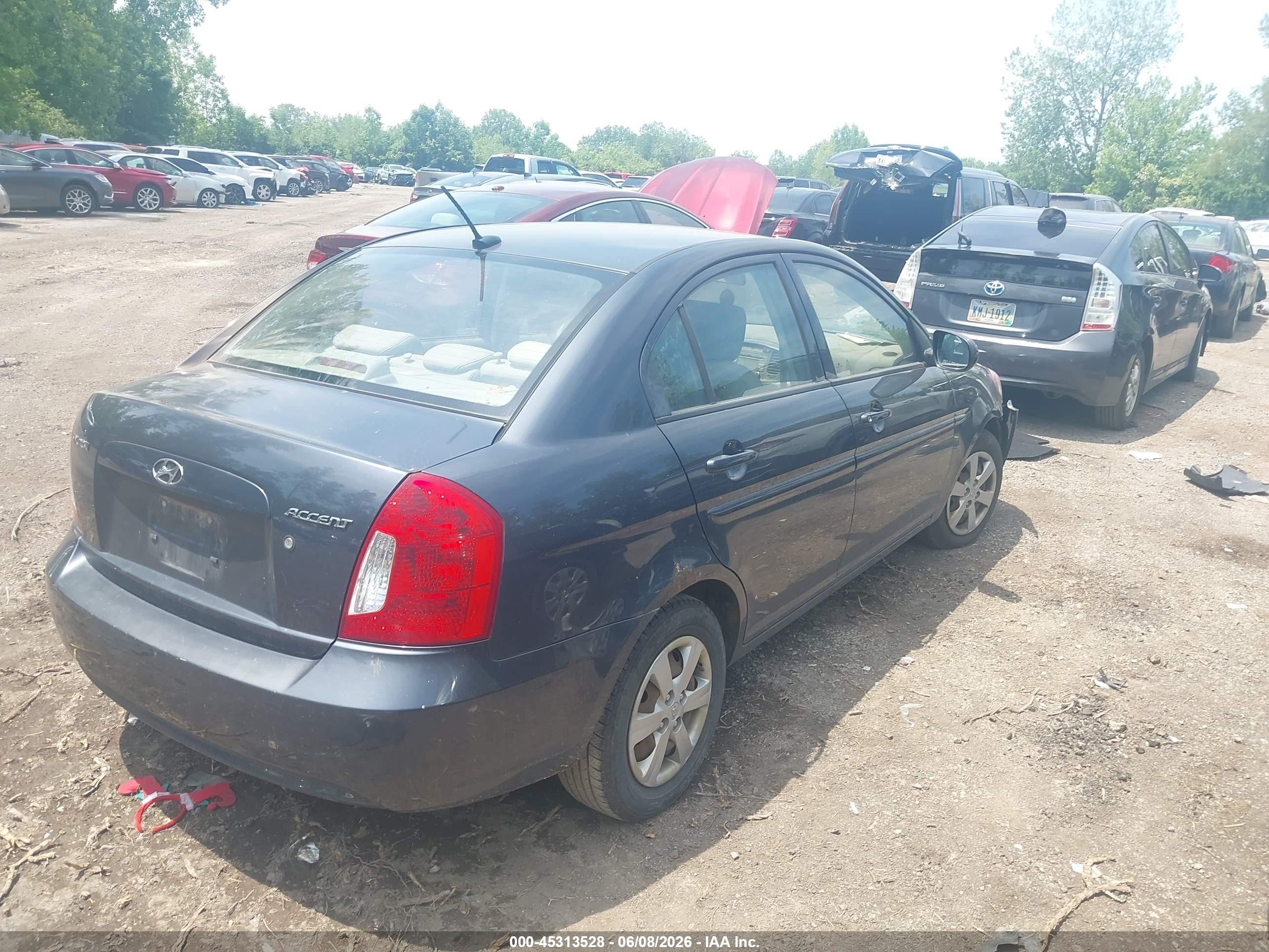 2011 Hyundai Accent Gls Gray vin: KMHCN4AC9BU618536
