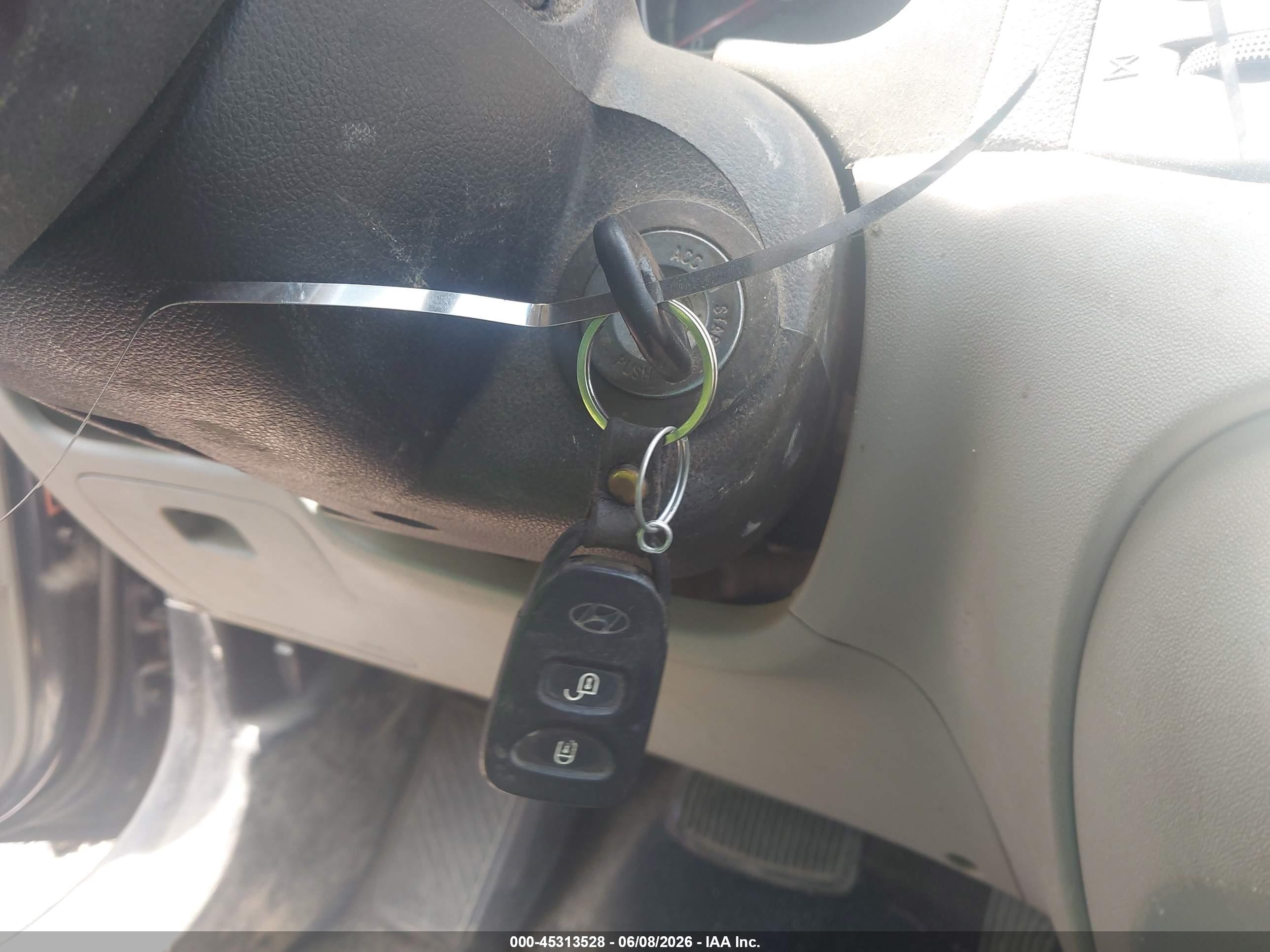 2011 Hyundai Accent Gls Gray vin: KMHCN4AC9BU618536