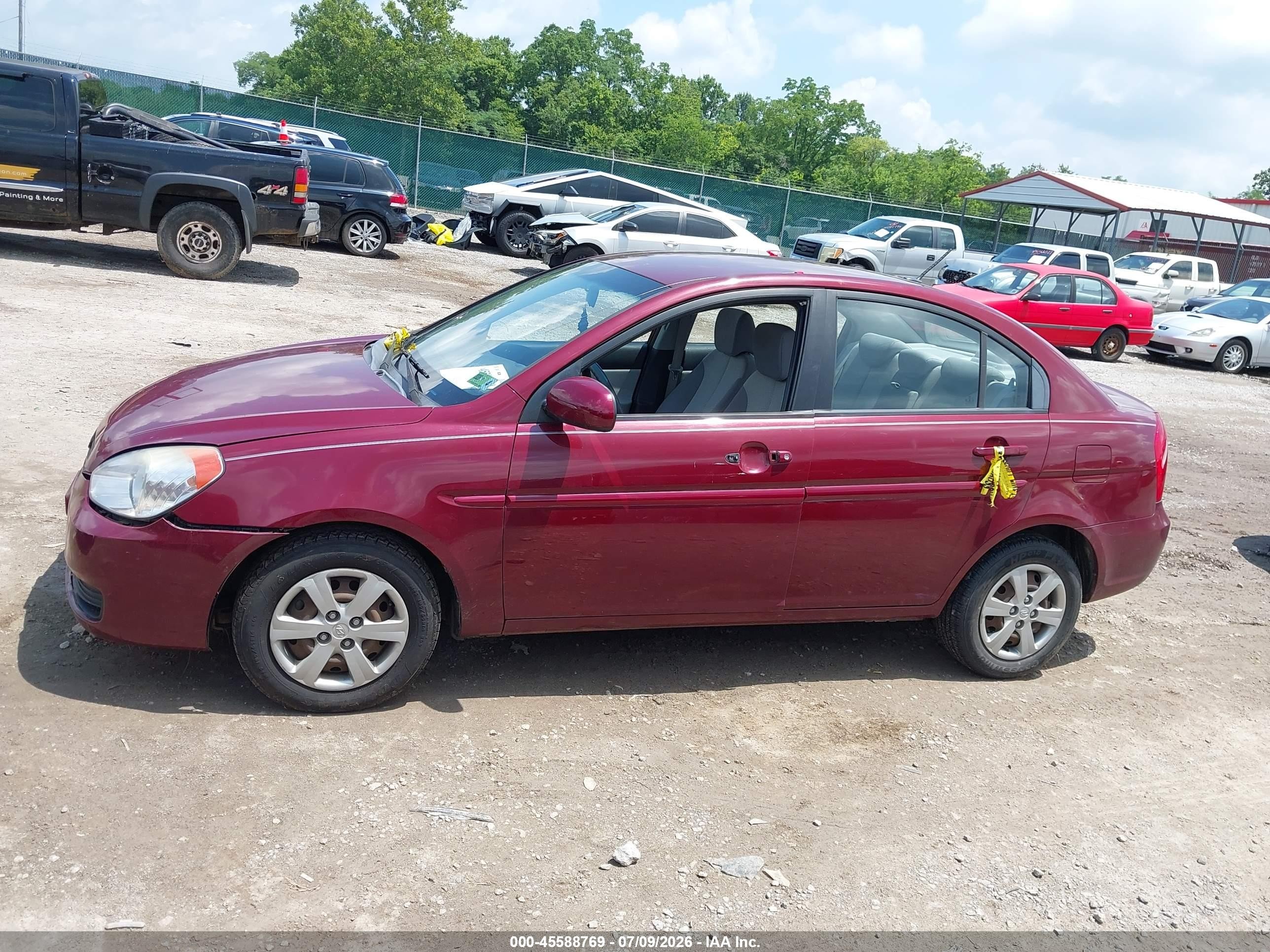 2010 Hyundai Accent Gls Burgundy vin: KMHCN4ACXAU433281