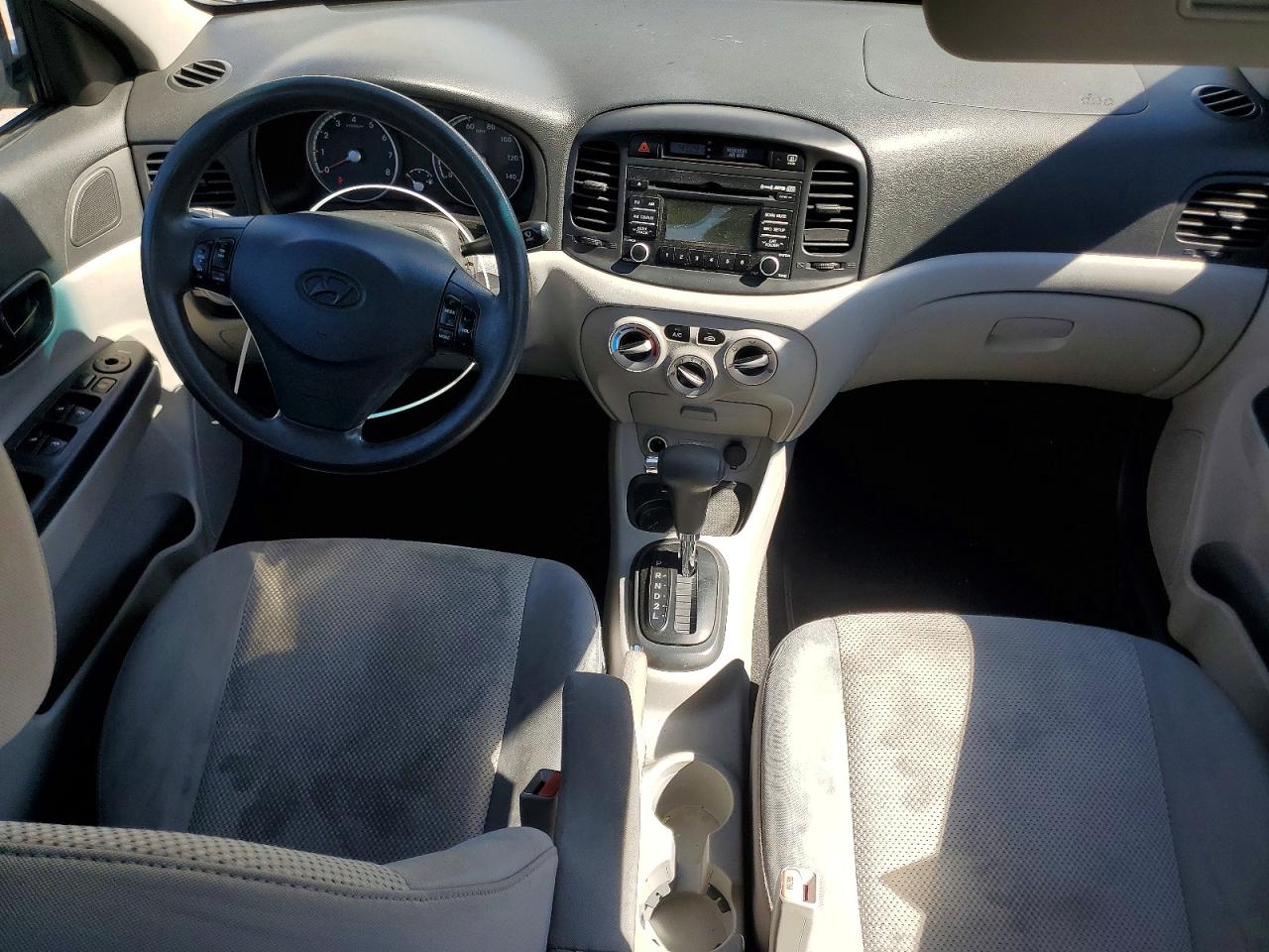 2011 Hyundai Accent Gls White vin: KMHCN4ACXBU606640